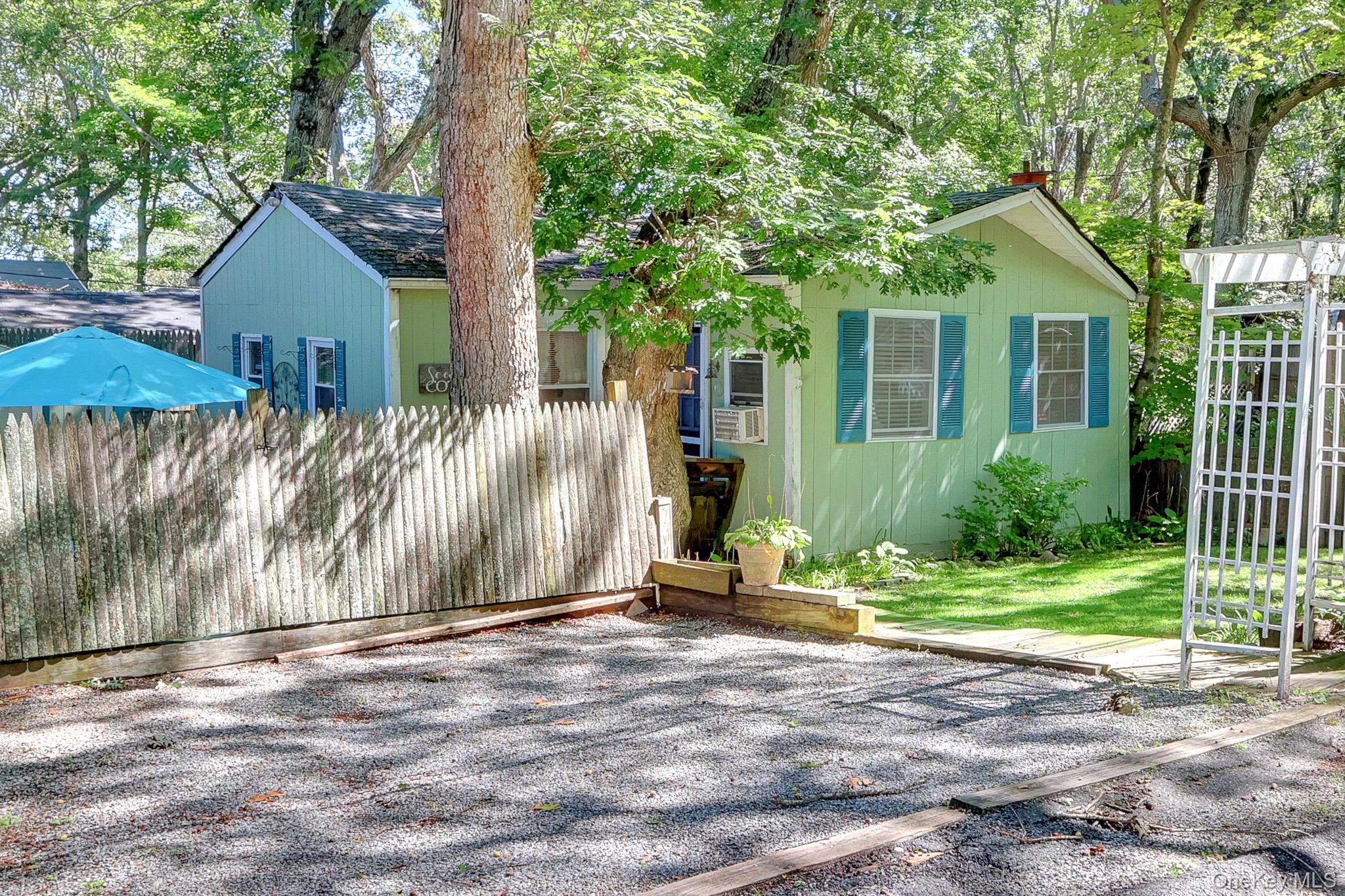 30 Neptune Place – For Sale photo 2