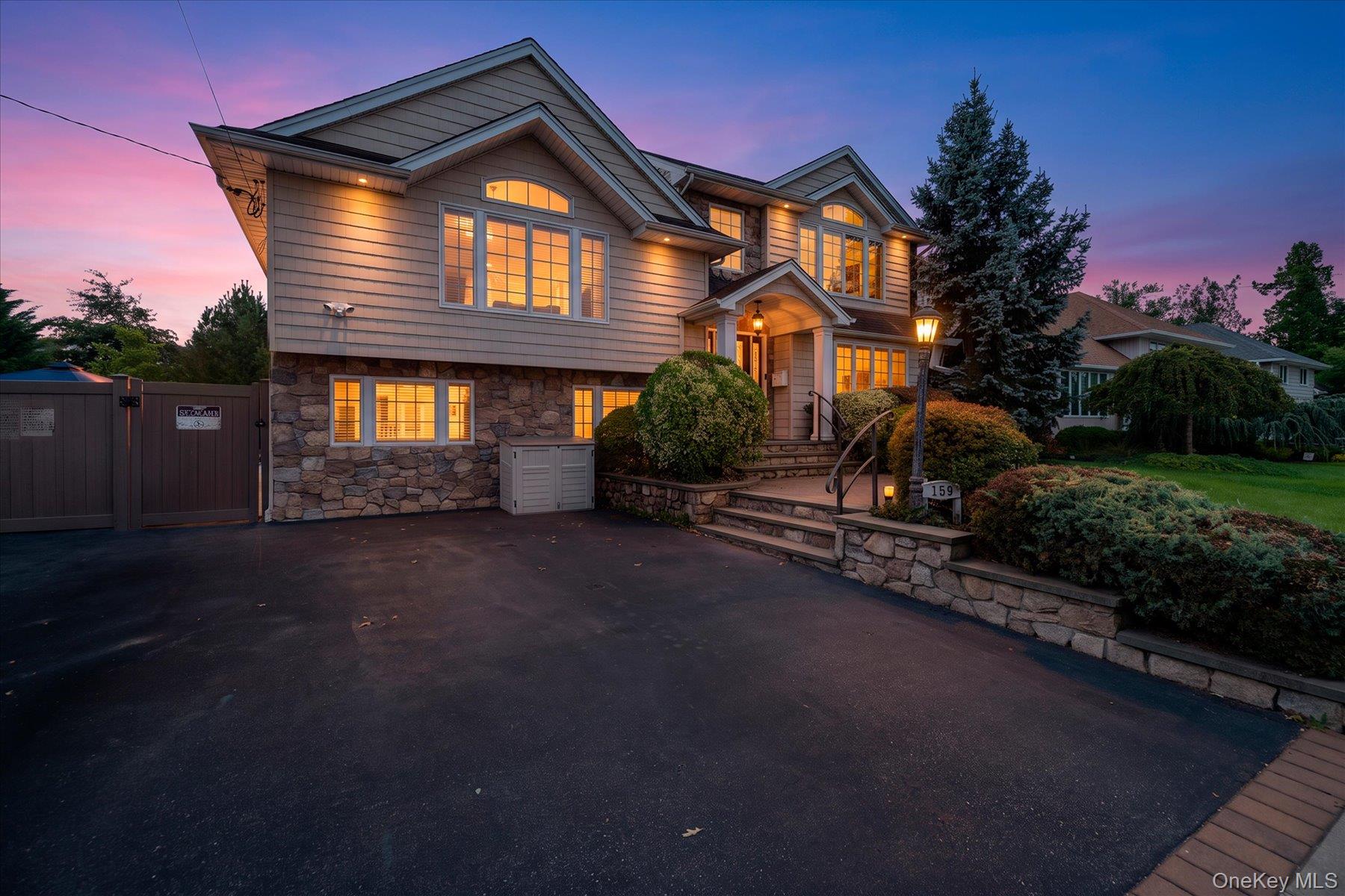 159 Murray Drive – For Sale photo 3