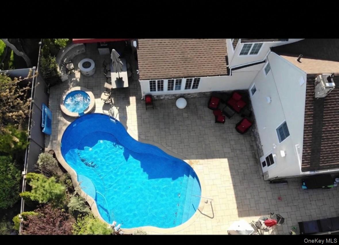 159 Murray Drive – For Sale