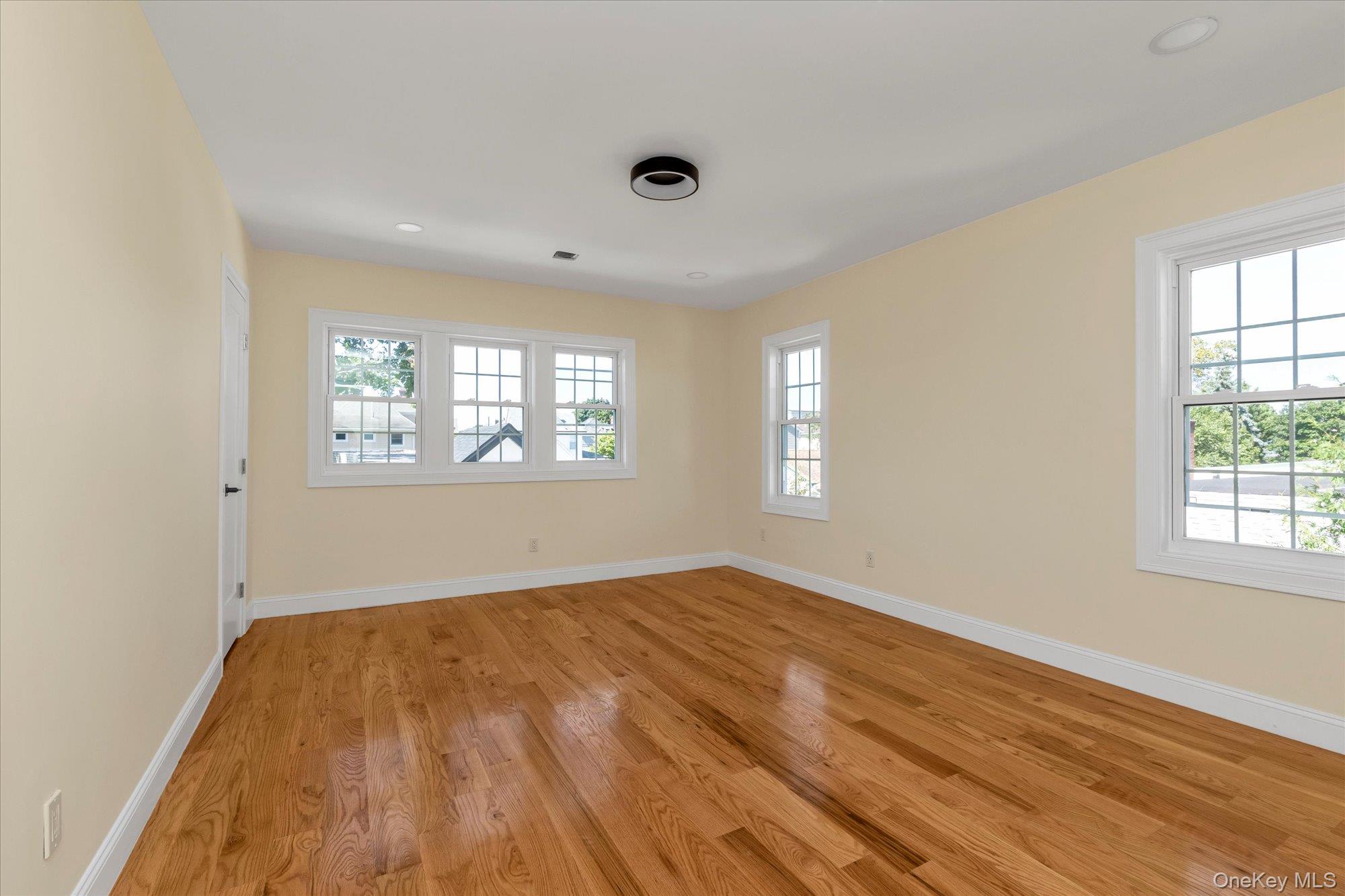27 2nd Street – For Sale photo 17
