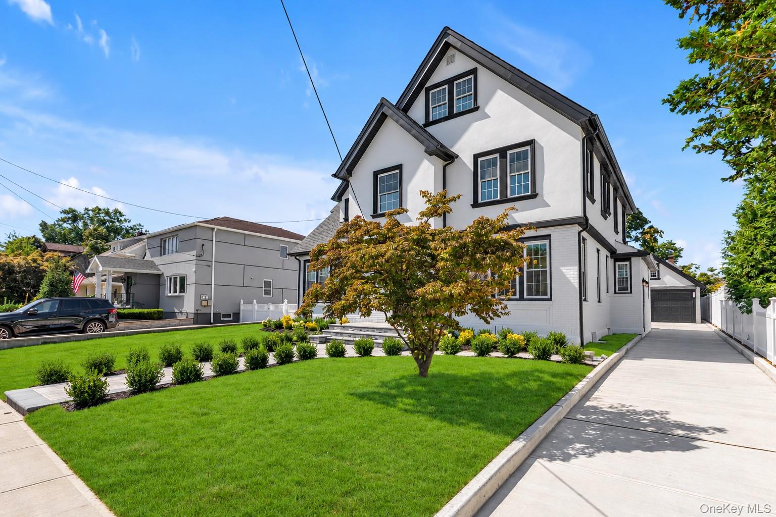27 2nd Street – For Sale photo 2