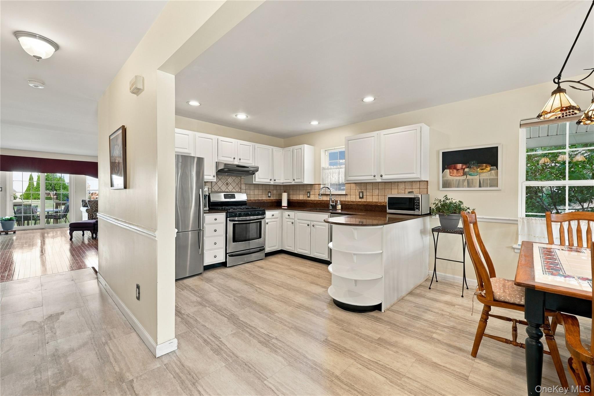 77 Sunburst Terrace – For Sale photo 6