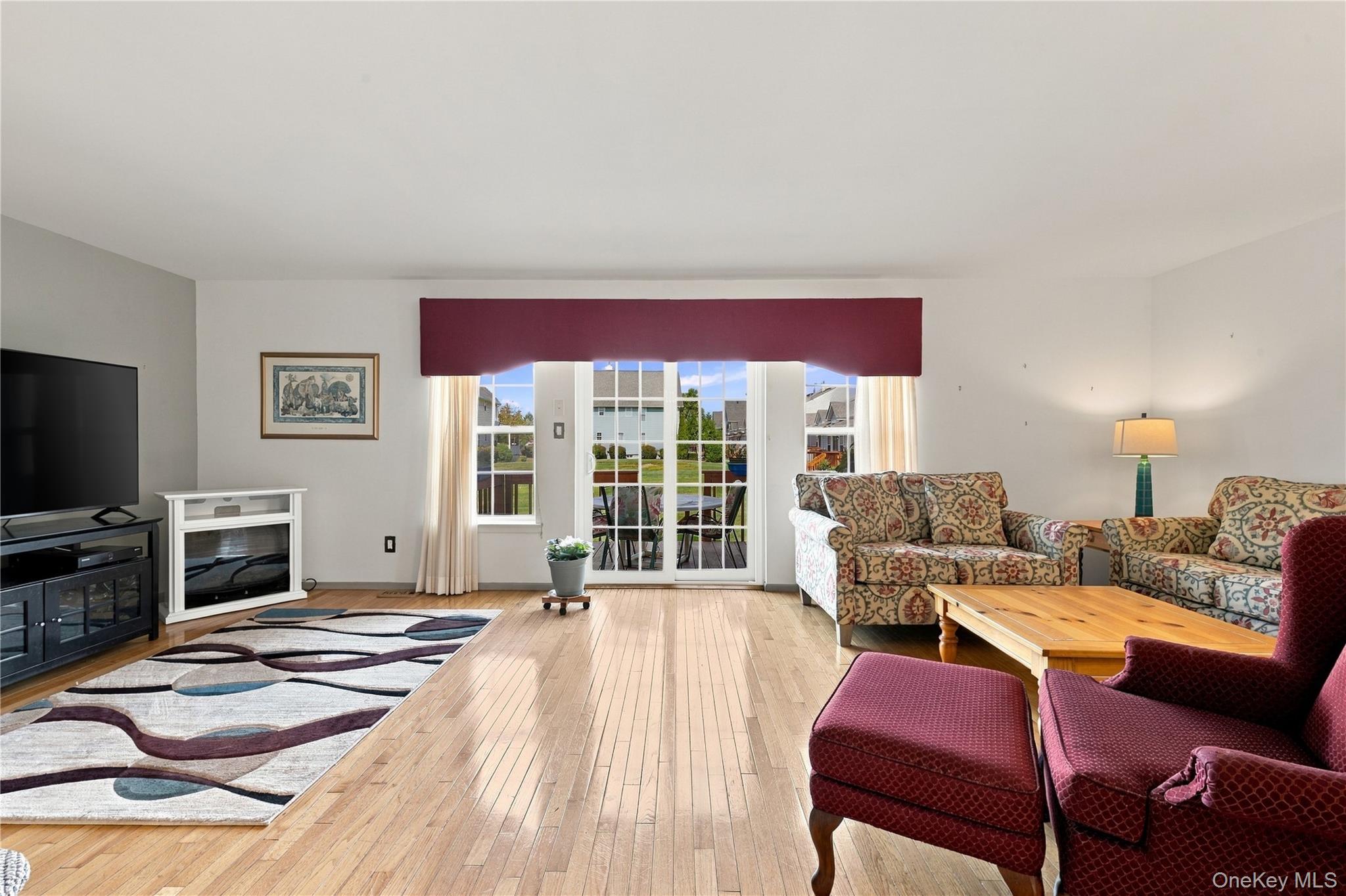 77 Sunburst Terrace – For Sale photo 12