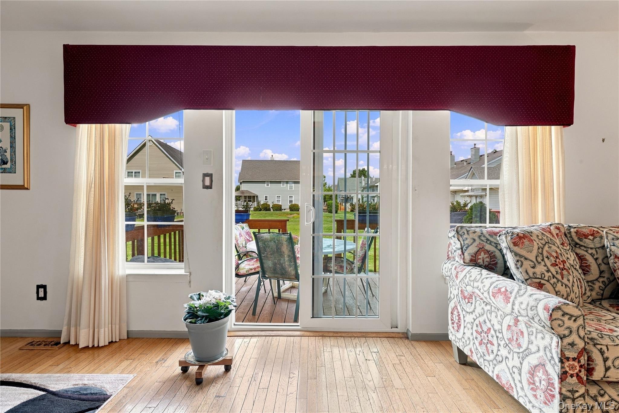77 Sunburst Terrace – For Sale photo 17