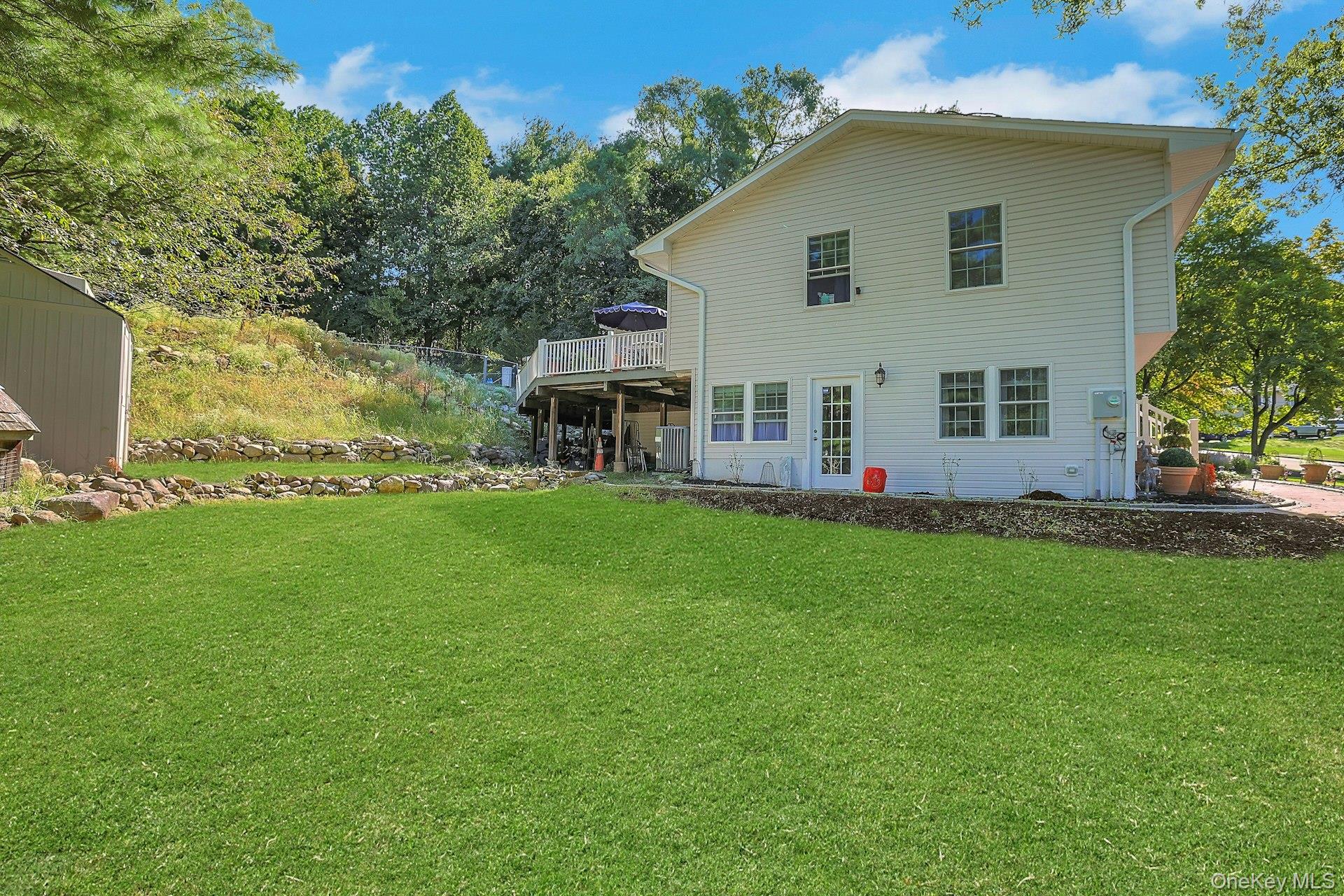 16 Annette Lane – For Sale photo 28