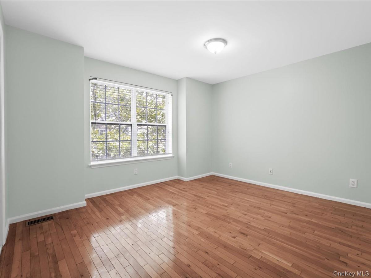 1 Patricia Lane, Unit 305 photo 15