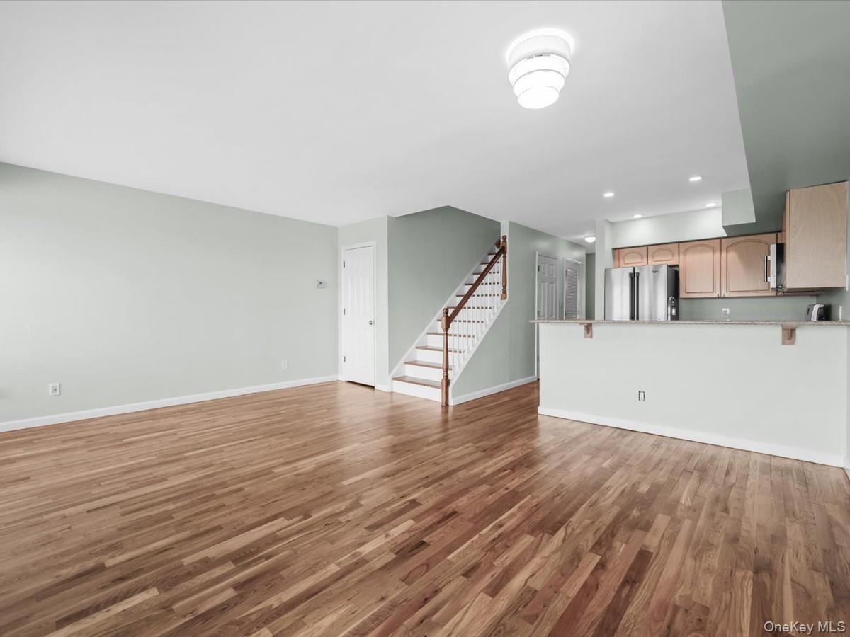 1 Patricia Lane, Unit 305 photo 7