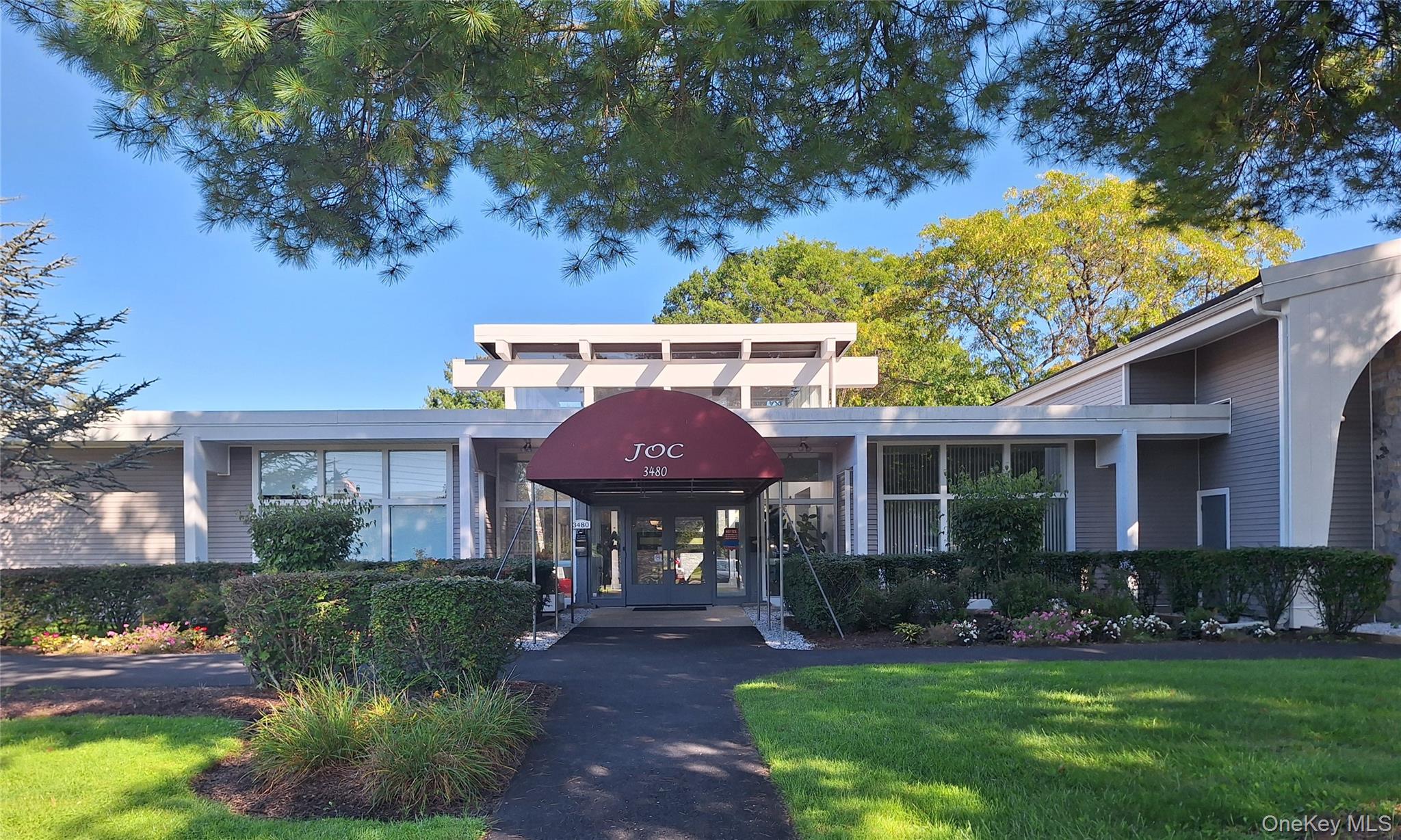52 Jefferson Oval, Unit A photo 20