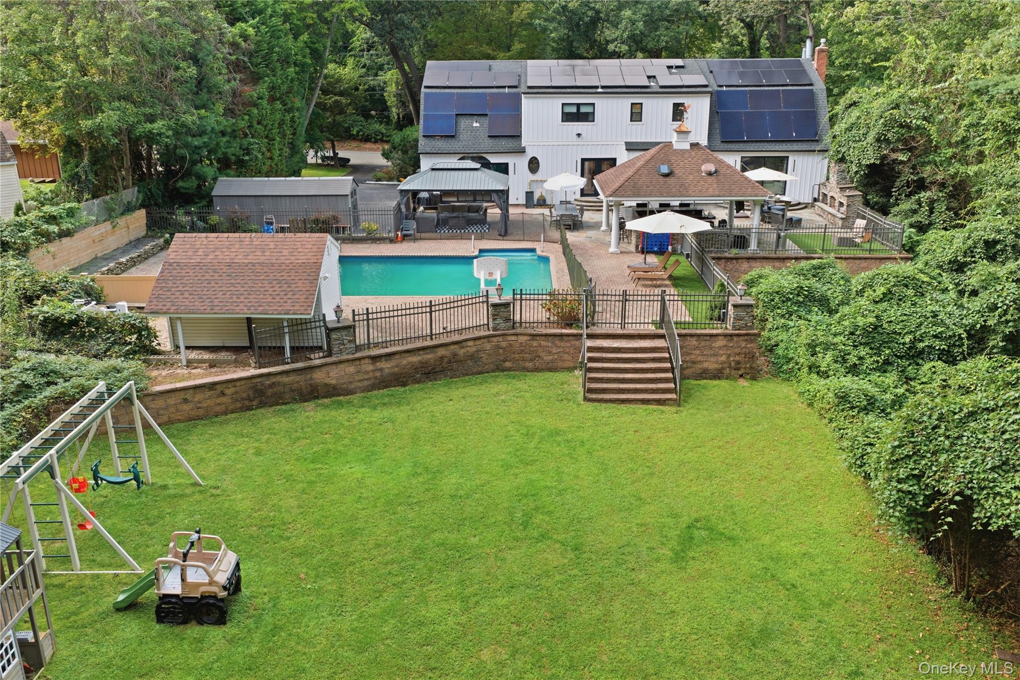 45 Meadow Glen Road – For Sale photo 40