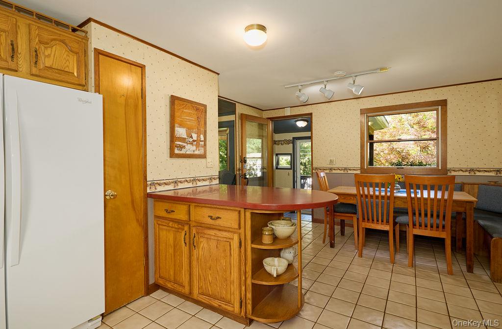 10 Burger Road – For Sale photo 6