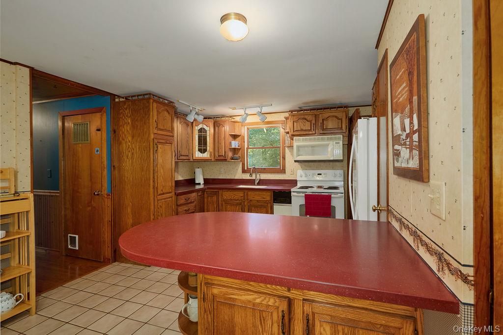 10 Burger Road – For Sale photo 7