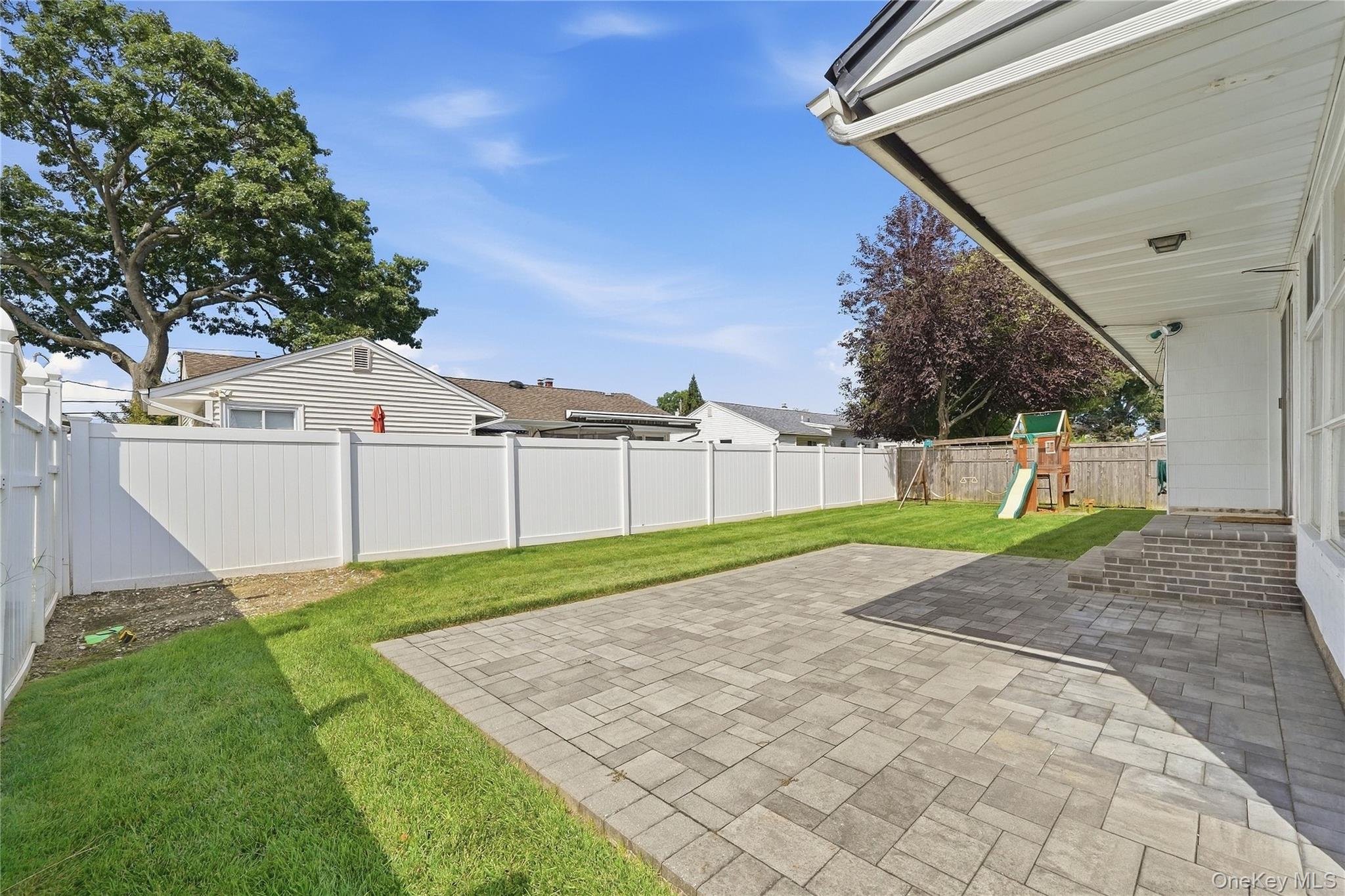 156 Broadway – For Sale photo 5