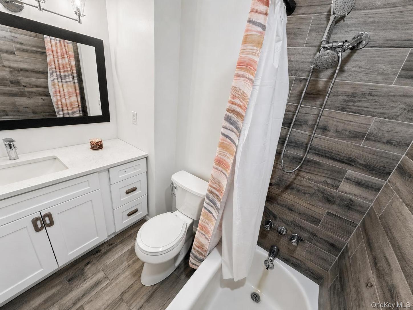 408 Carpenter Avenue, Unit 4 photo 25