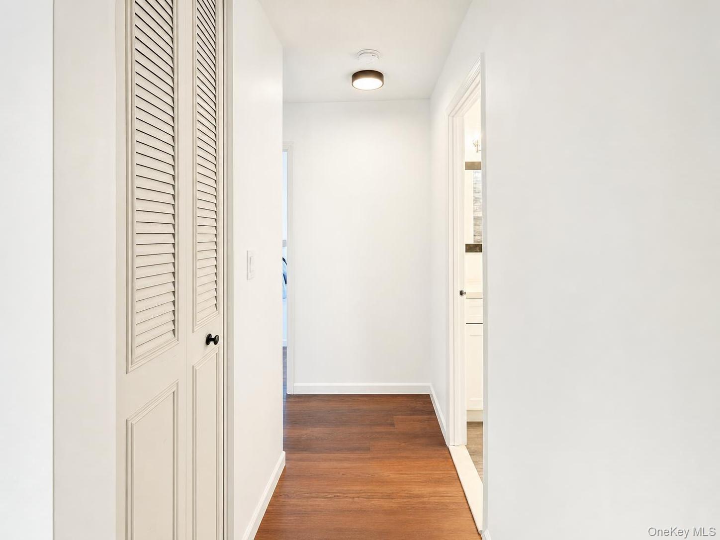 408 Carpenter Avenue, Unit 4 photo 17
