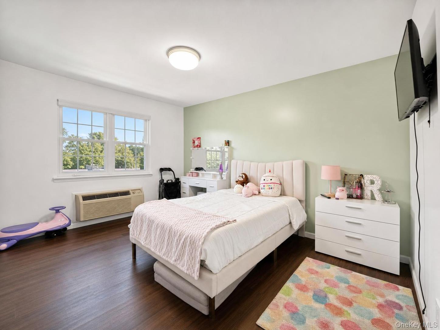 408 Carpenter Avenue, Unit 4 photo 23