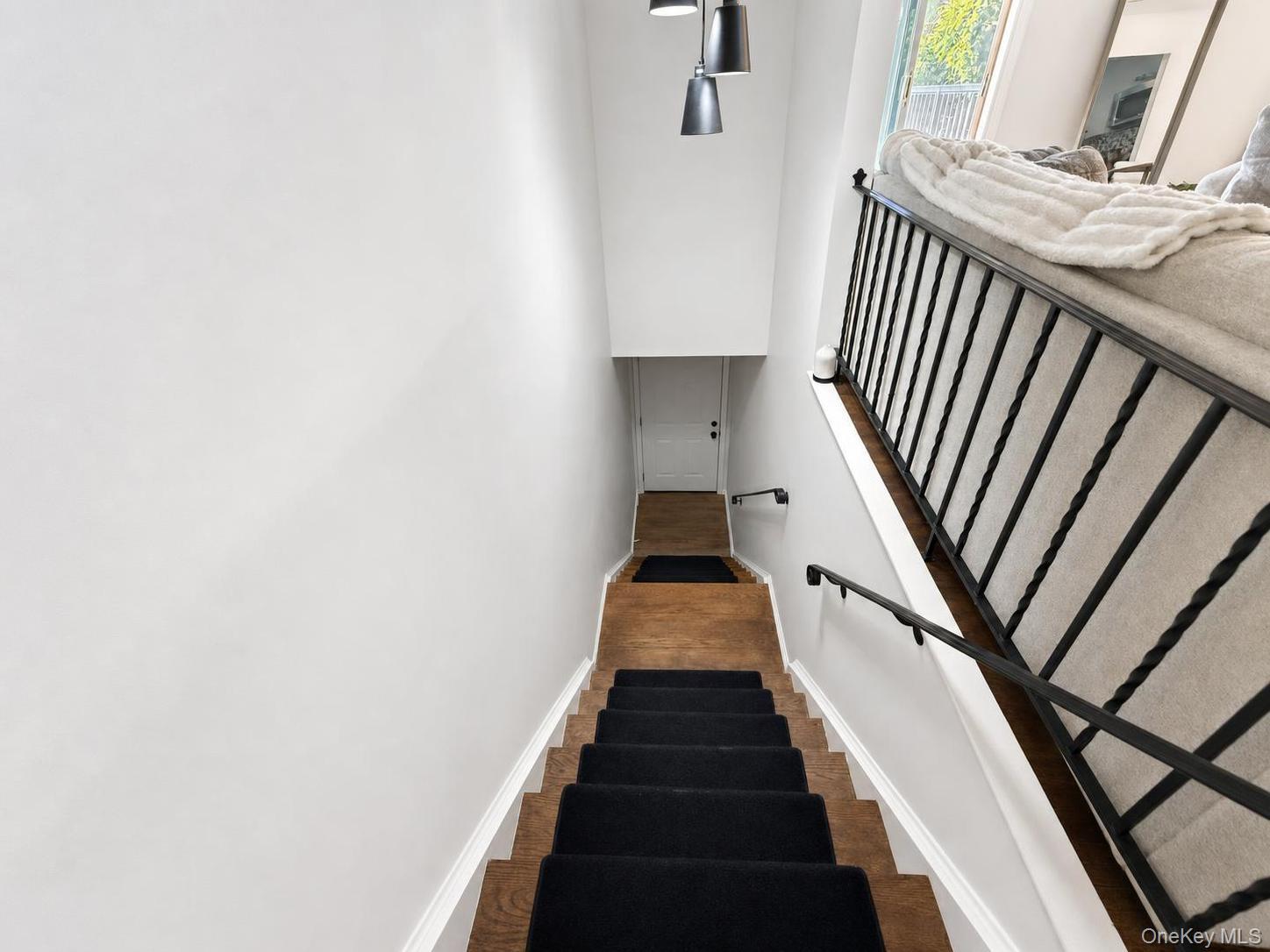408 Carpenter Avenue, Unit 4 photo 6