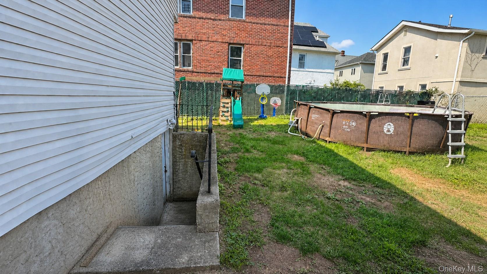 71 Arlington Place – For Sale photo 11