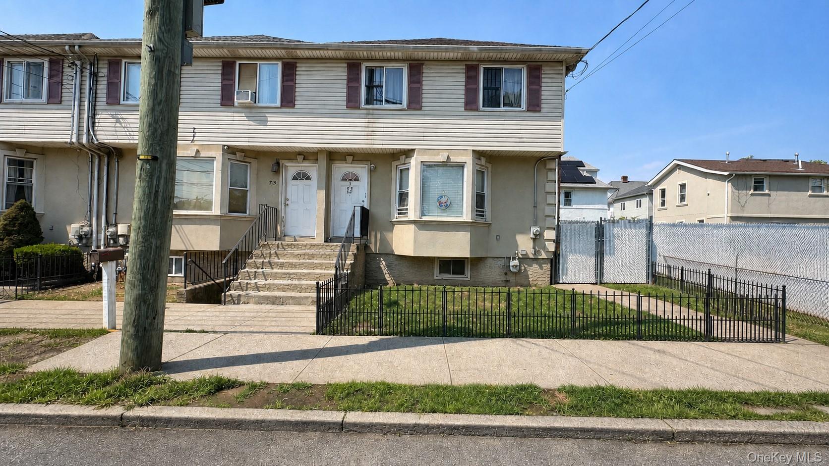 71 Arlington Place – For Sale