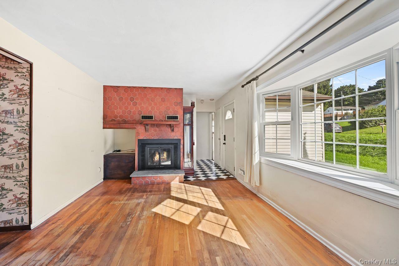 21 Allan Road – For Sale photo 3