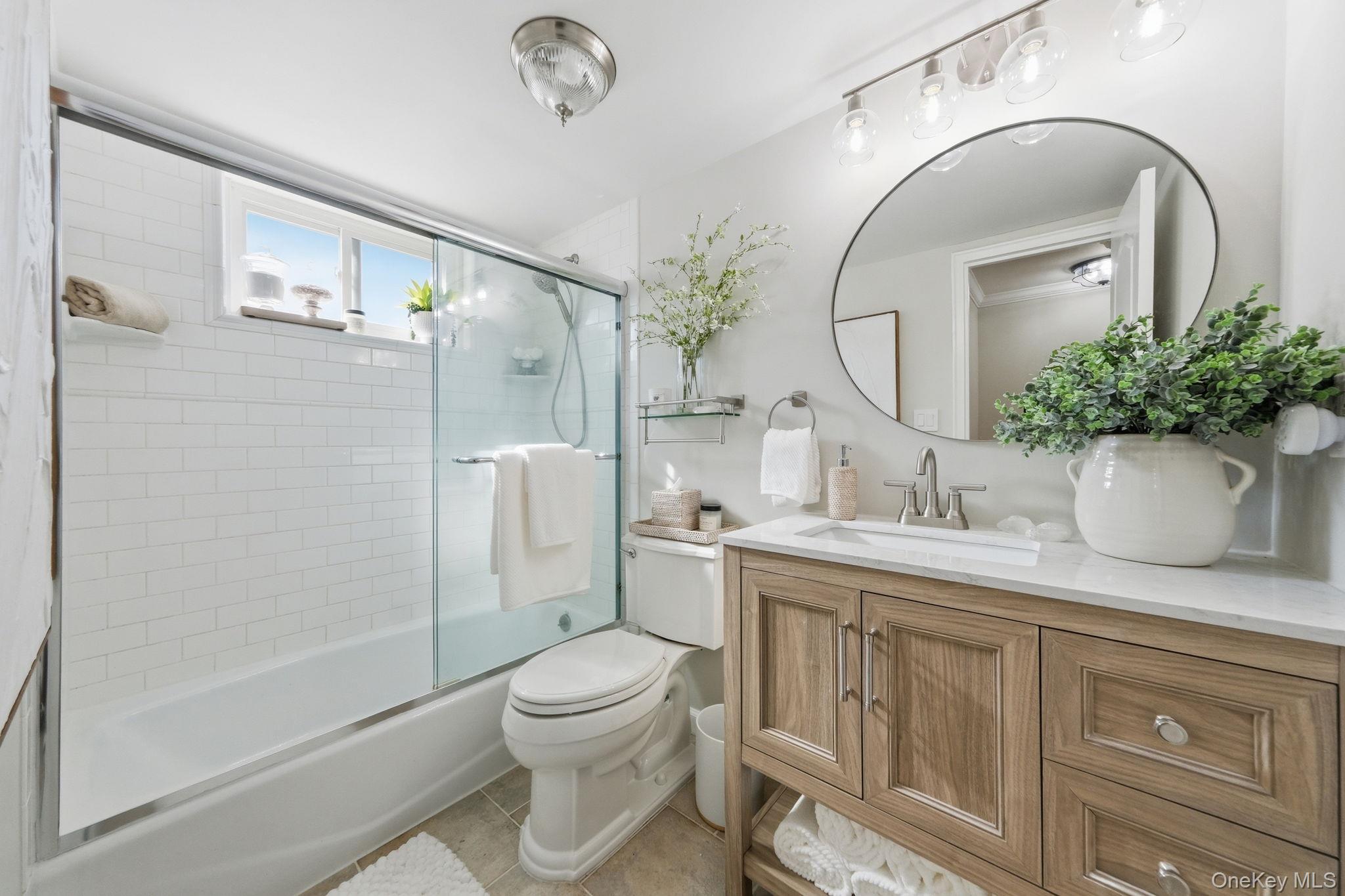 10 Smithtown Boulevard, Unit 6A photo 5