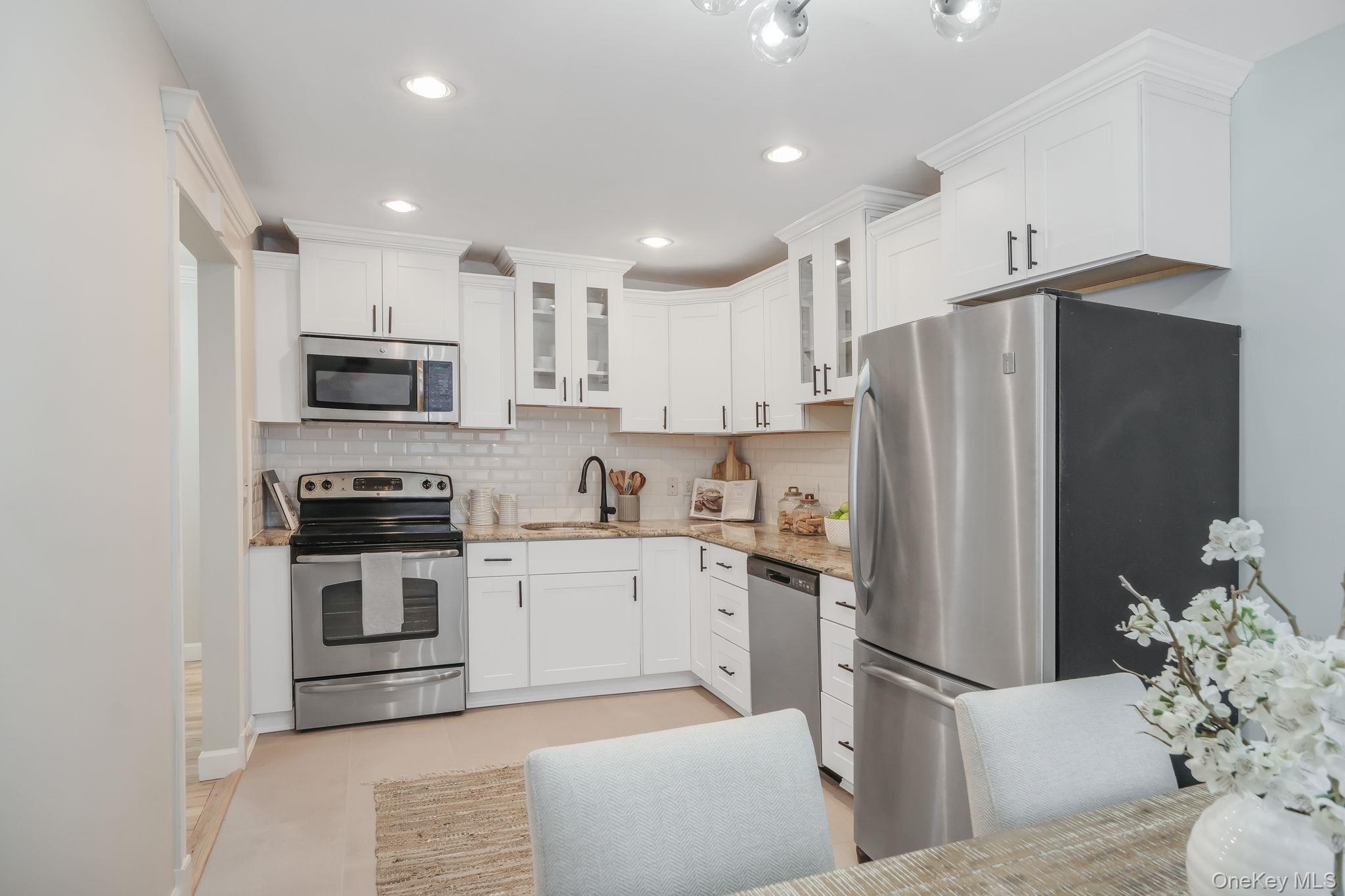 10 Smithtown Boulevard, Unit 6A photo 12