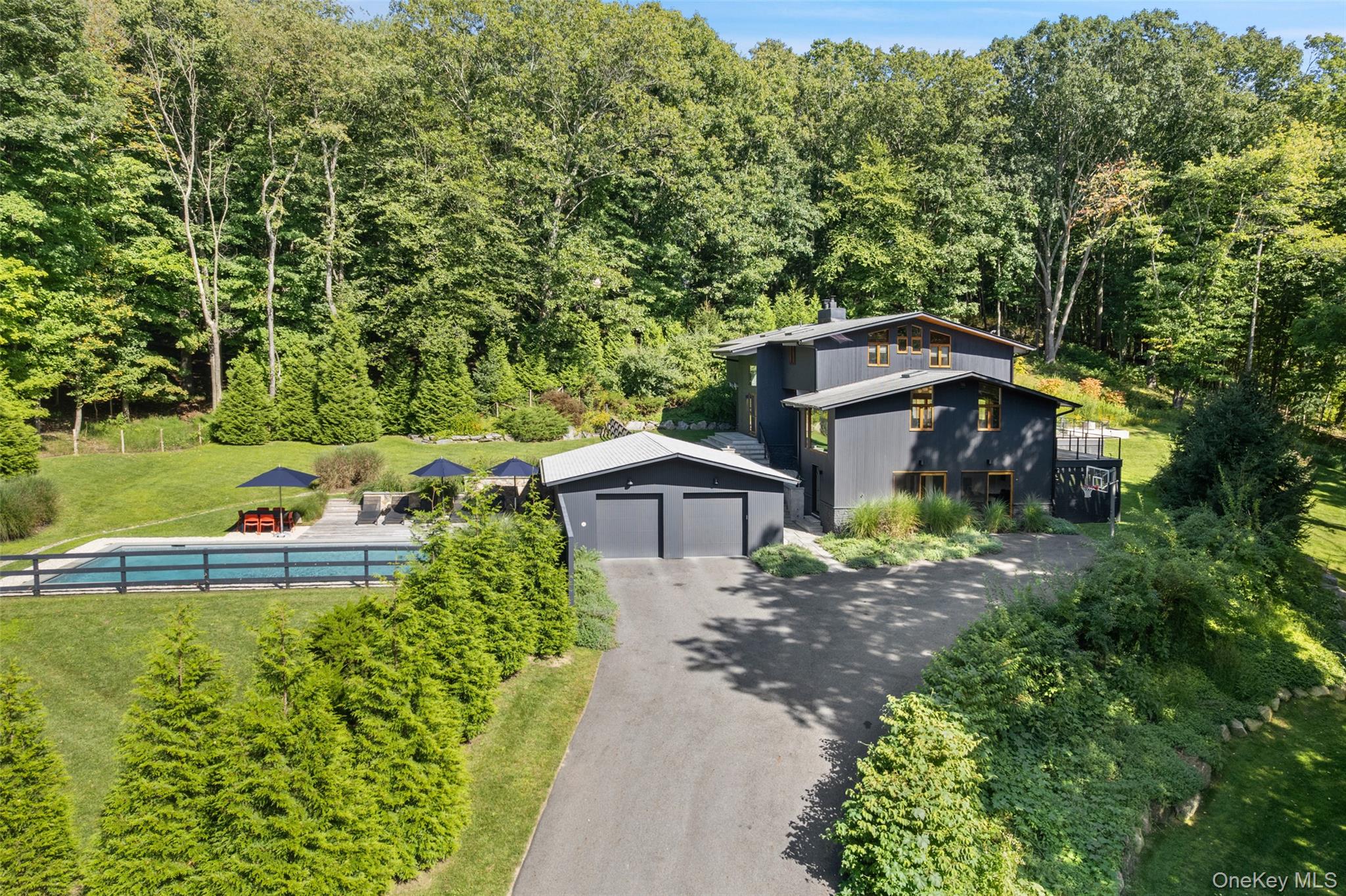 21 Black Spring Road – For Sale photo 30