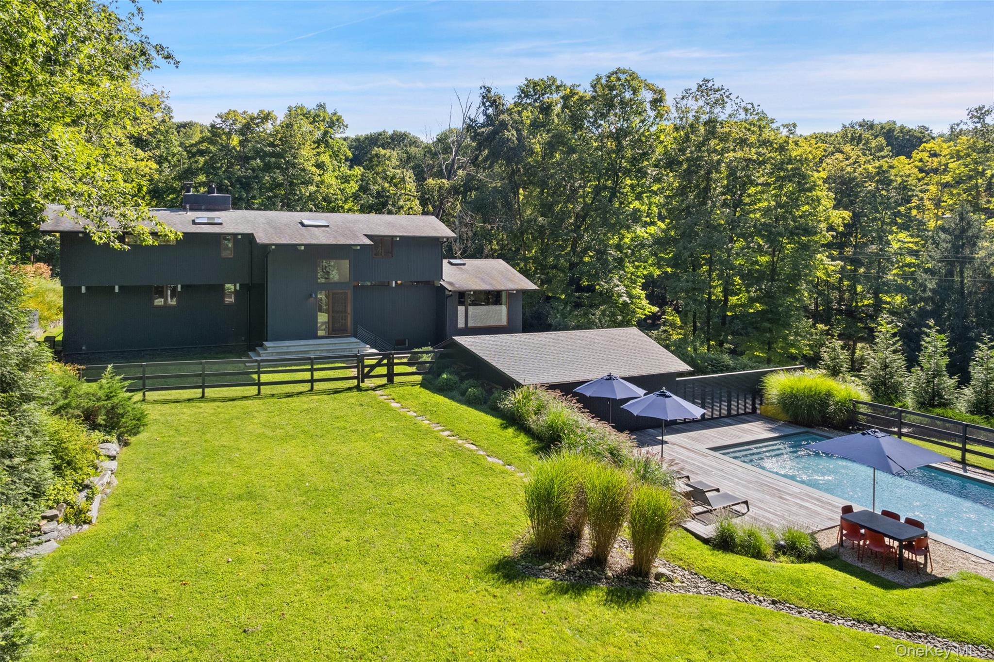21 Black Spring Road – For Sale