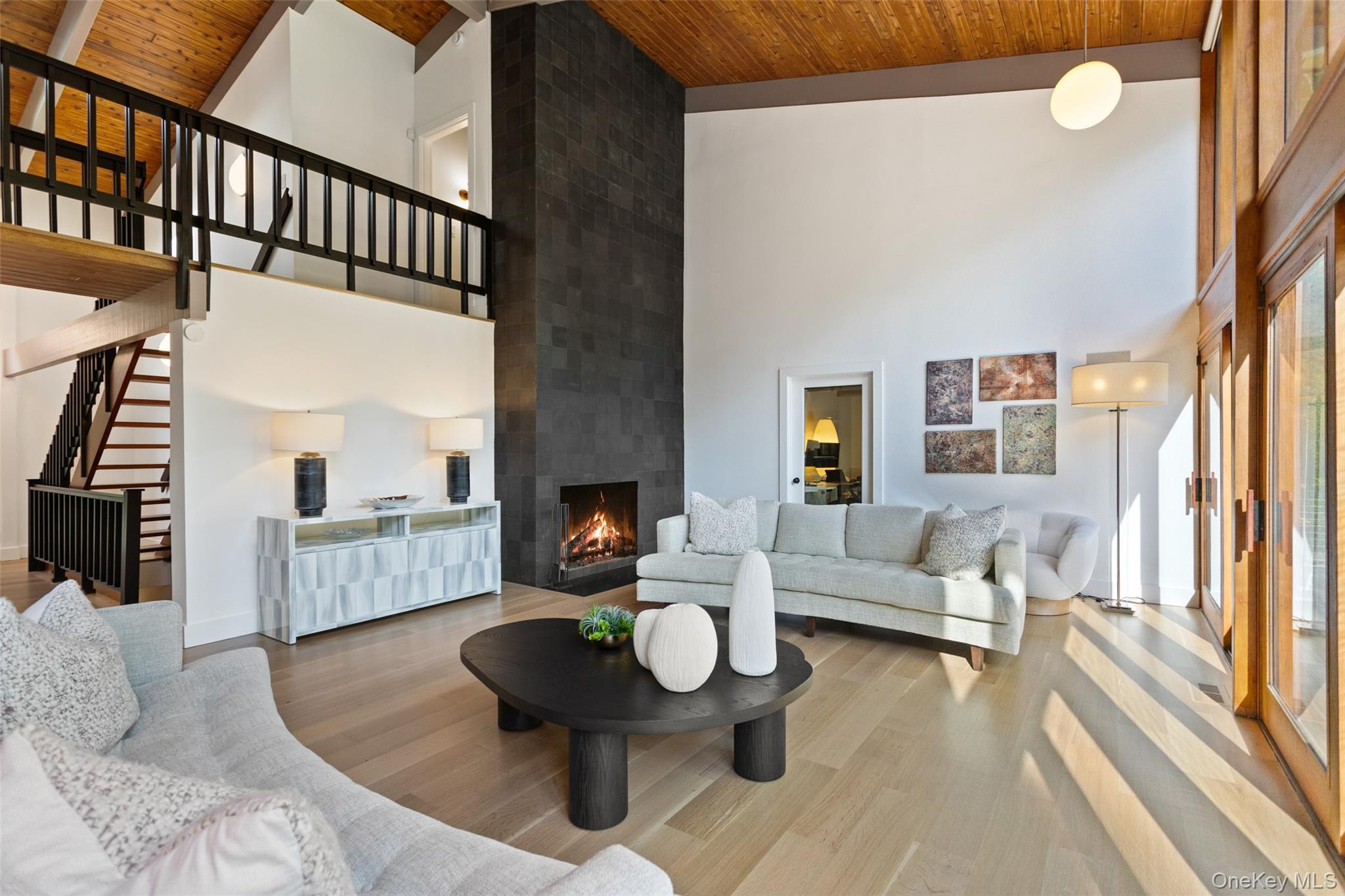 21 Black Spring Road – For Sale photo 5
