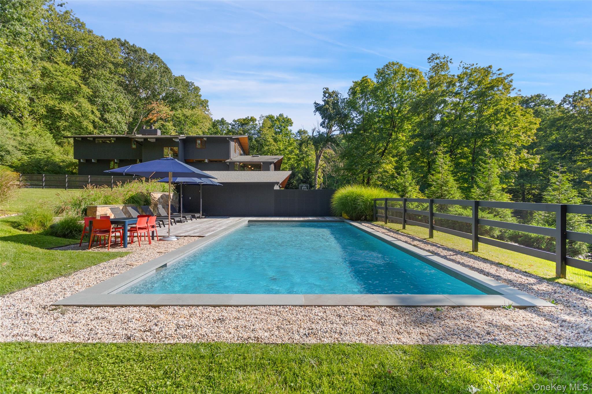 21 Black Spring Road – For Sale photo 29