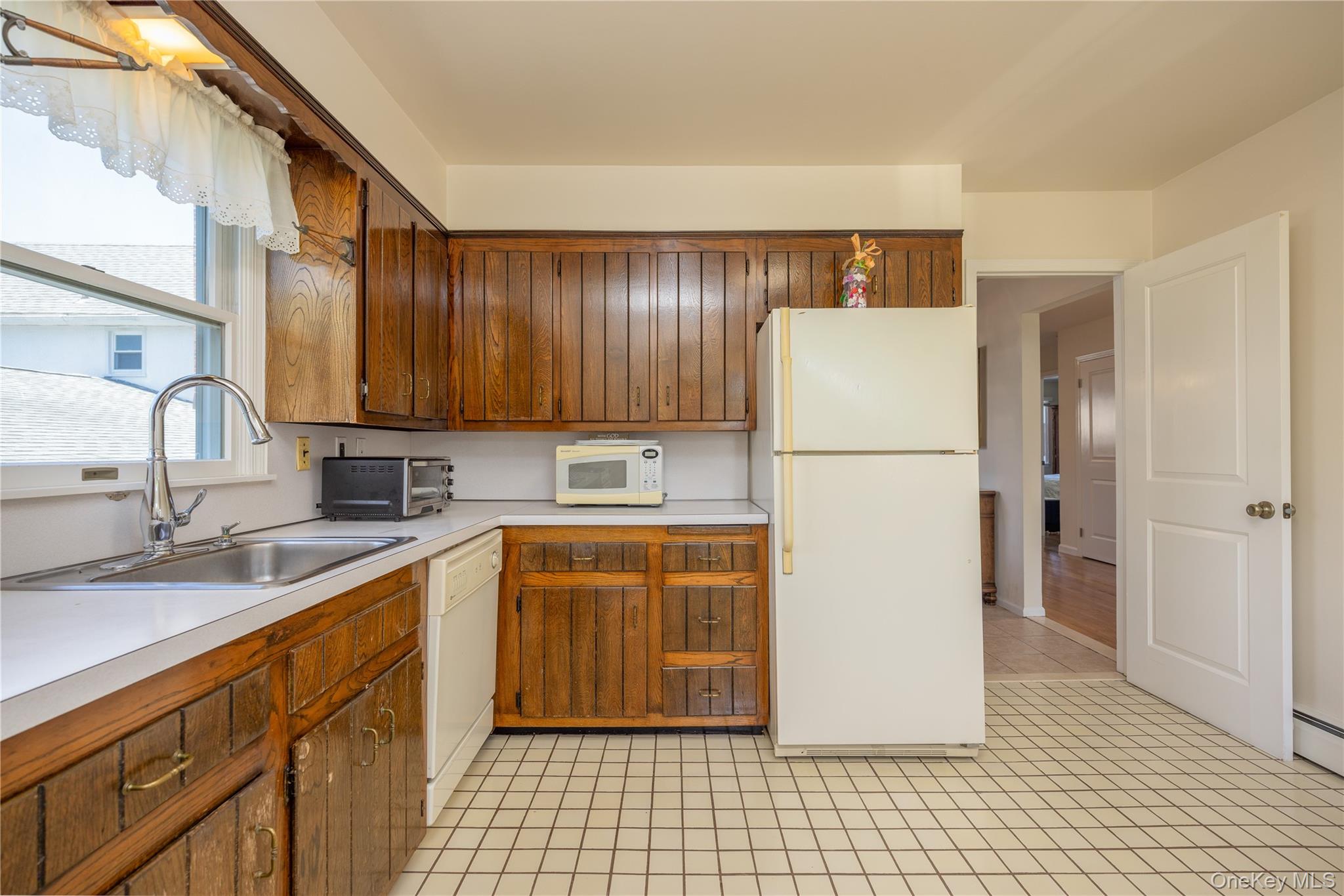 28 Hall Avenue – For Sale photo 8