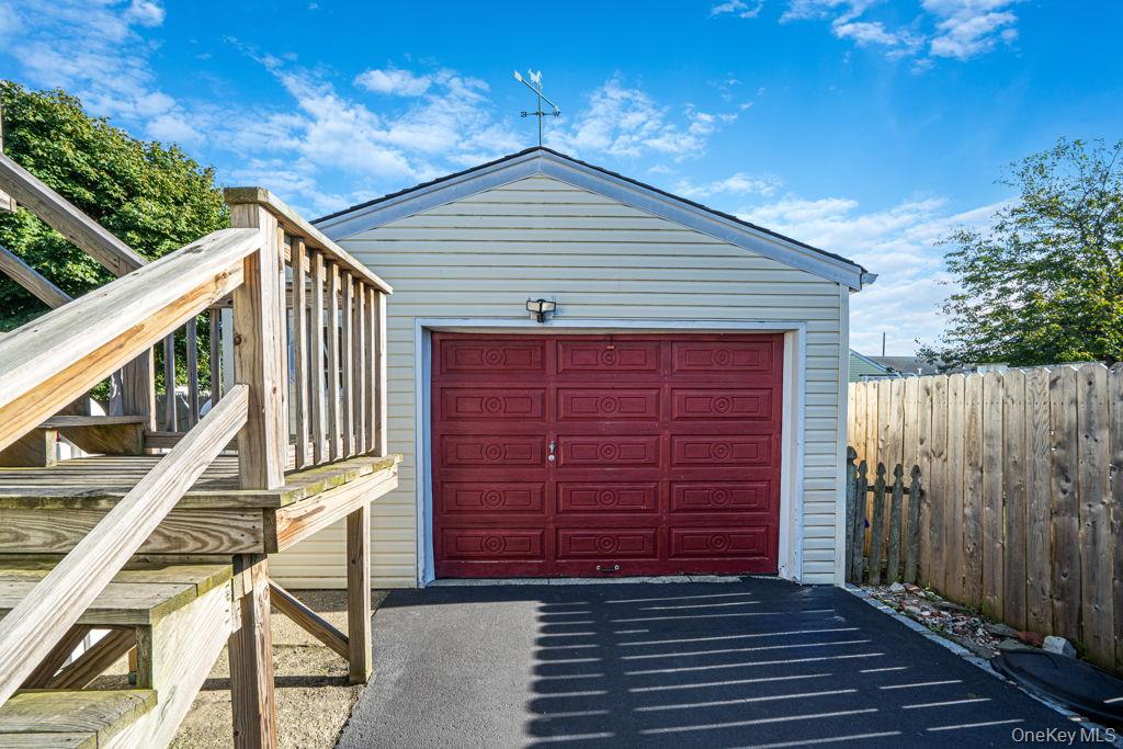 41 E Saltaire Rd – For Sale photo 21