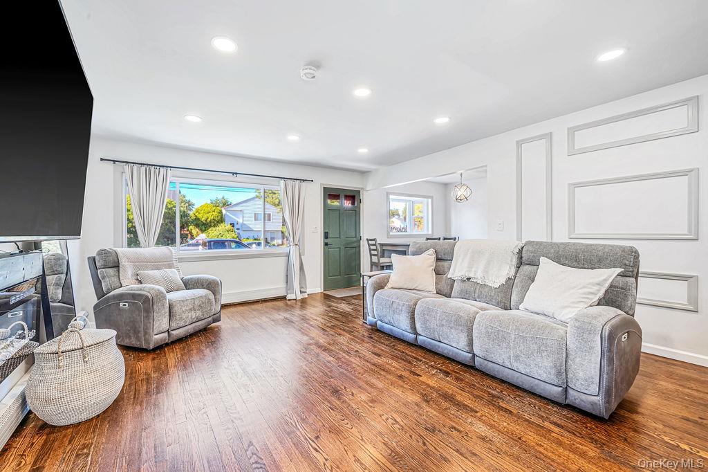 41 E Saltaire Rd – For Sale photo 5