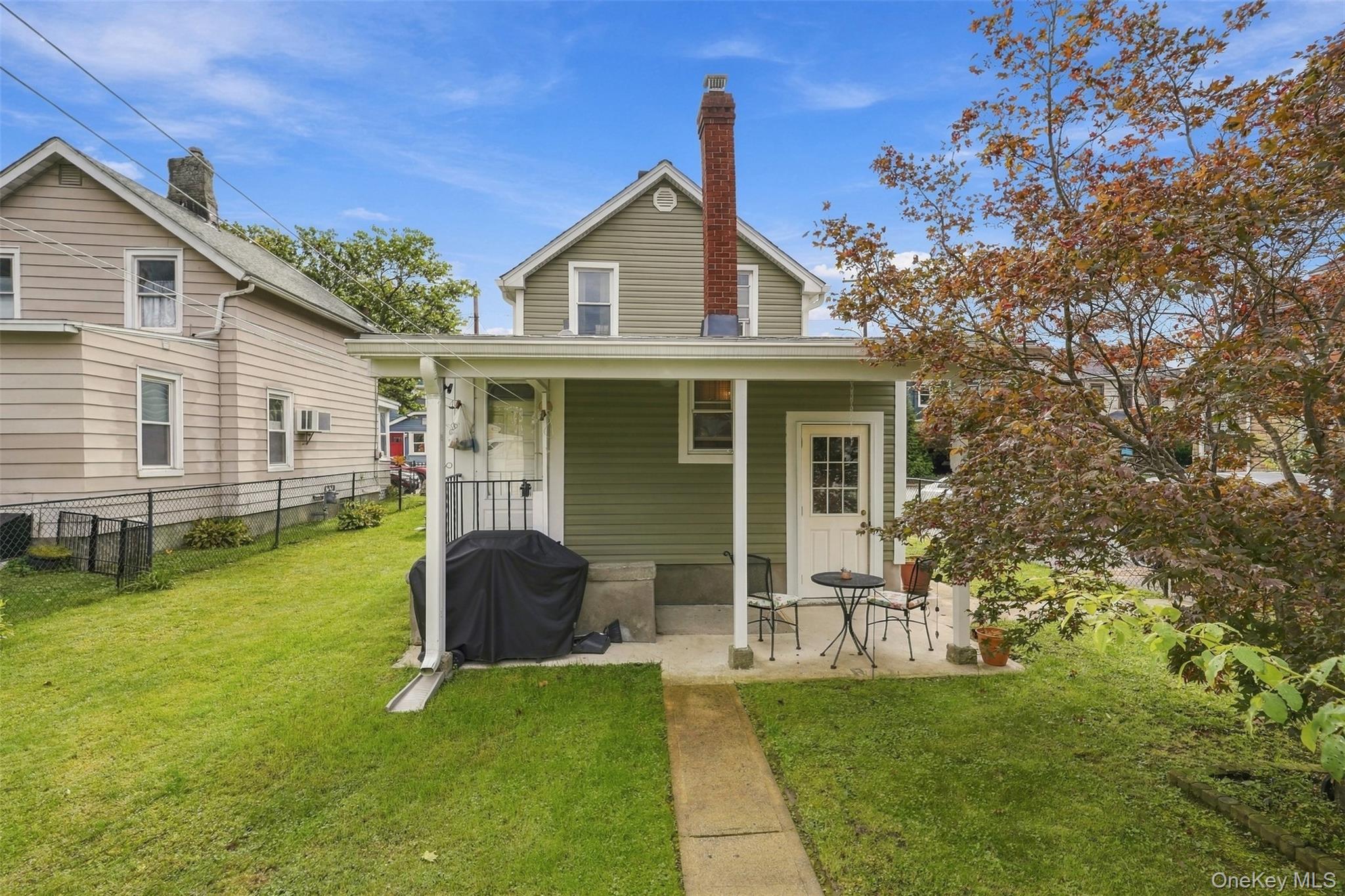 15 S Walnut Street – For Sale photo 3