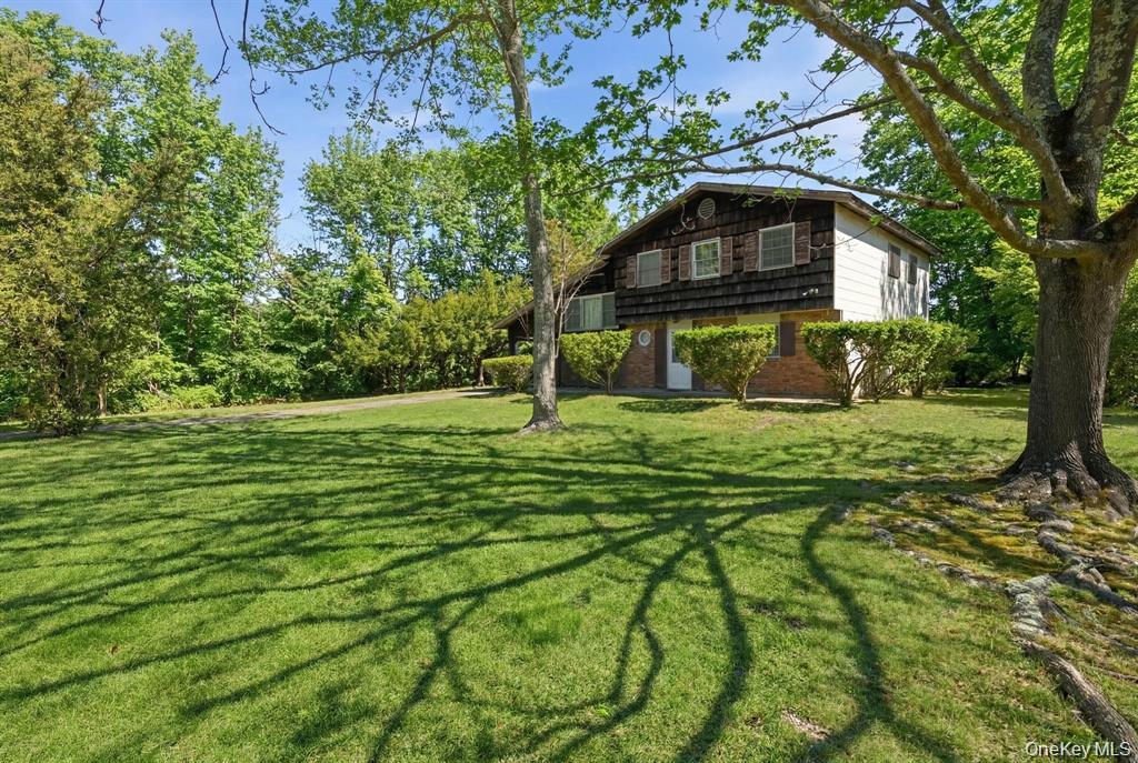 43 Village Lane – For Sale photo 3