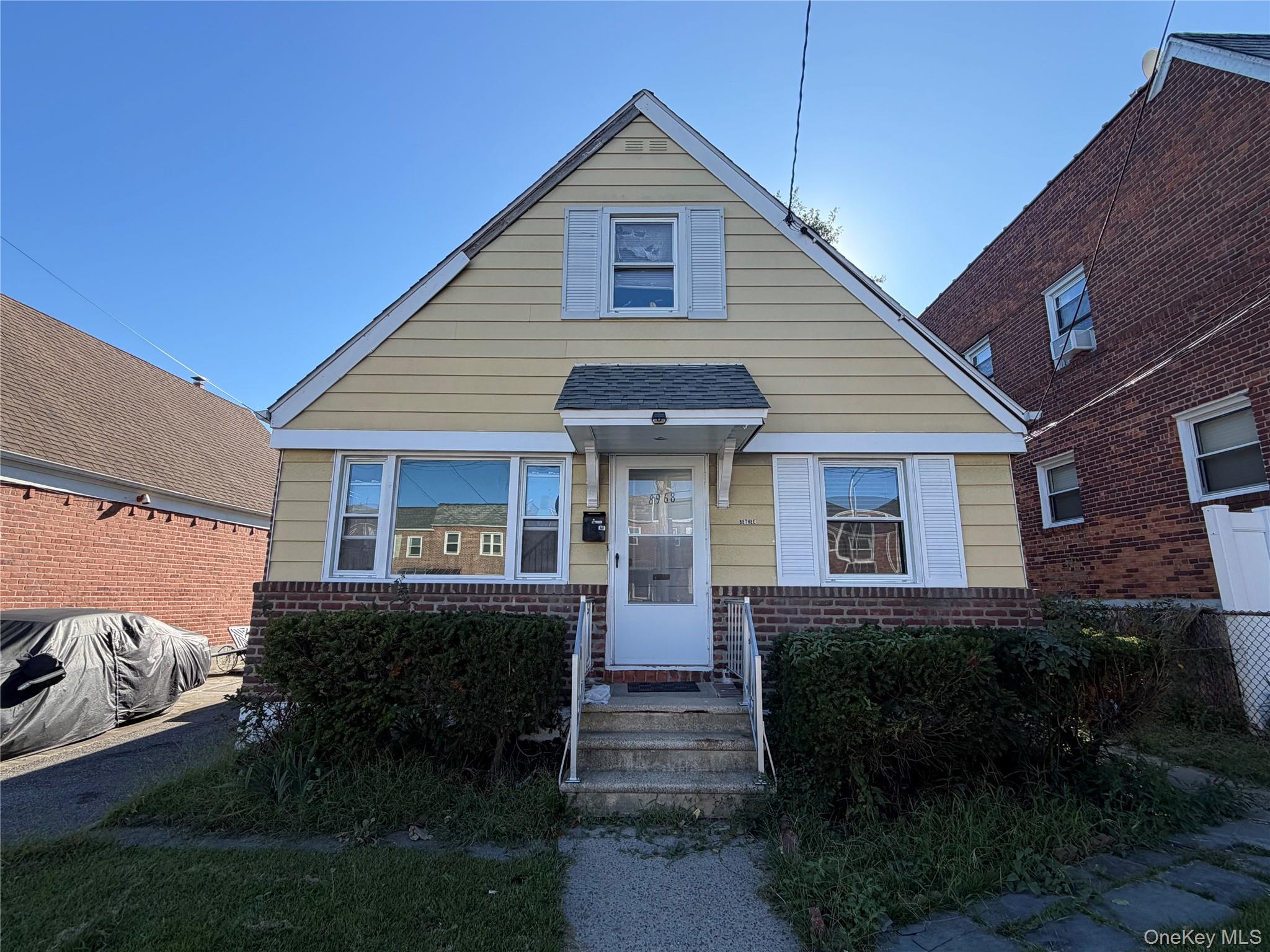 89-68 Springfield Boulevard – For Sale