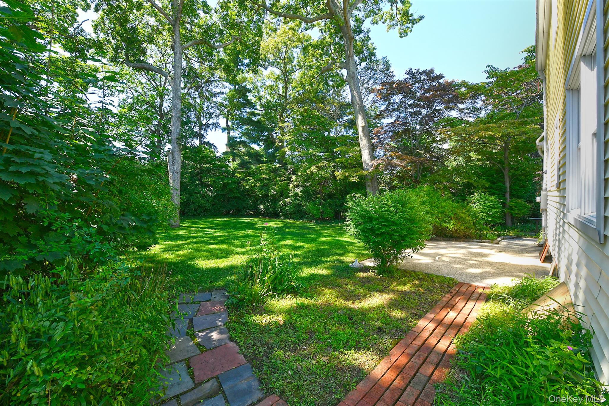 20 Brook Lane – For Sale photo 27