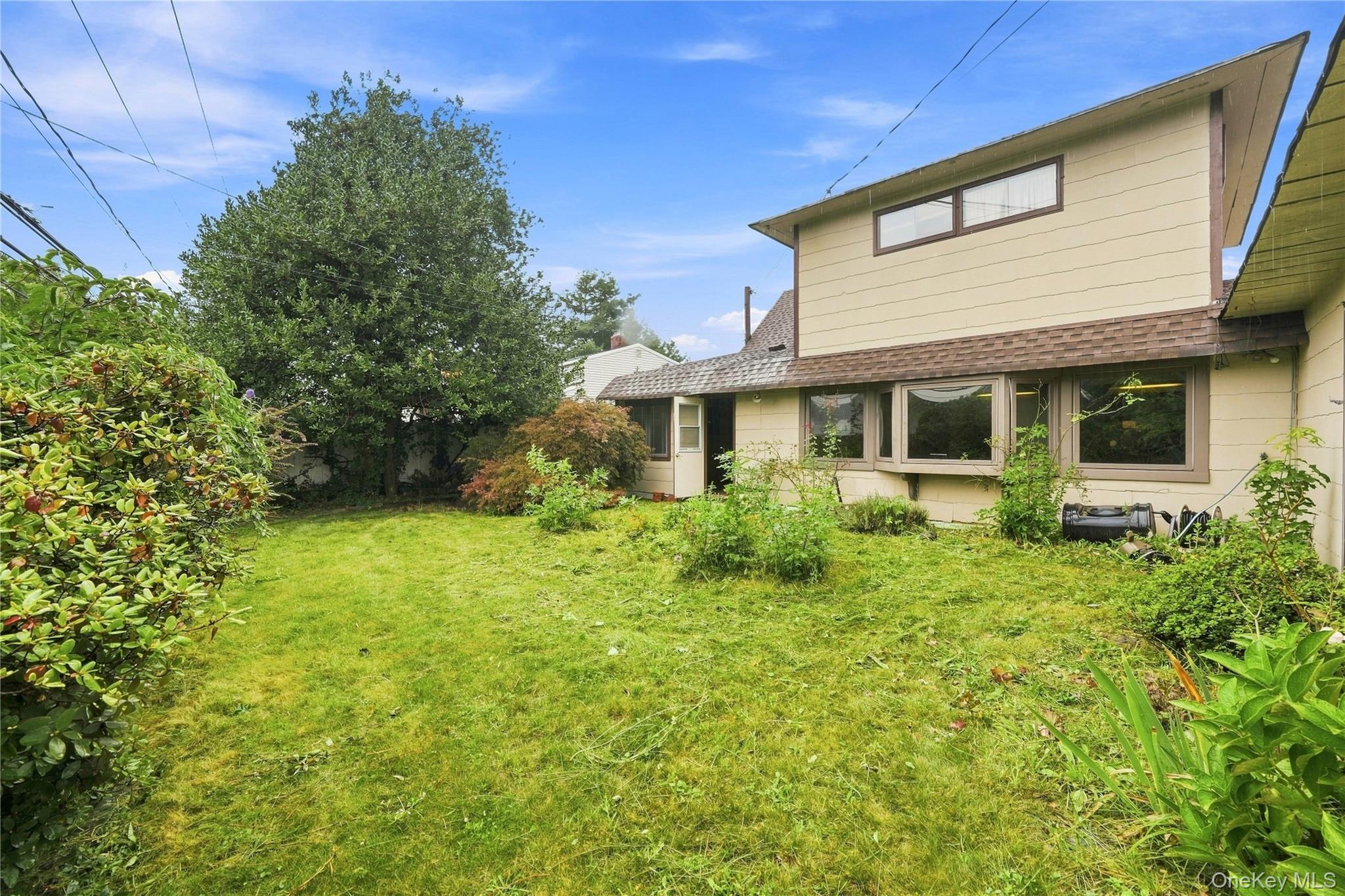 75 Weaving Lane – For Sale photo 23