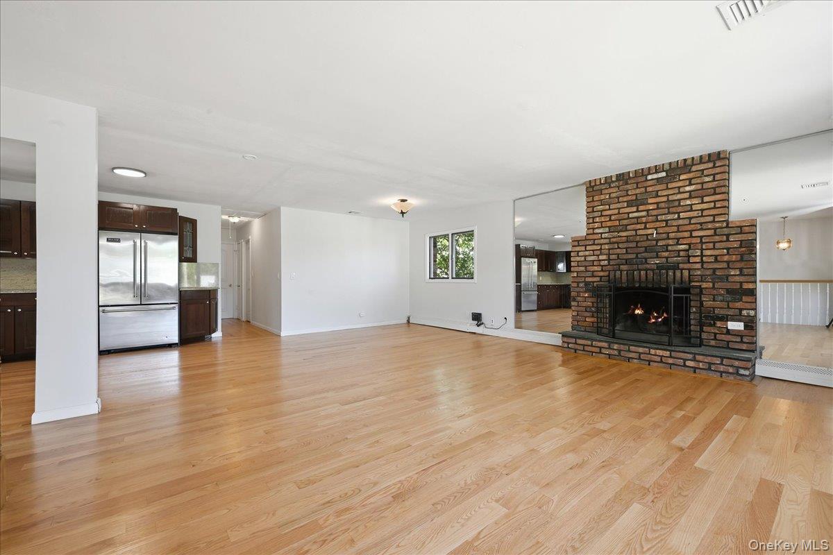 6 Adam Road W – For Sale photo 5