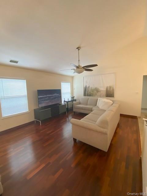 6 Royal Drive – For Sale photo 2