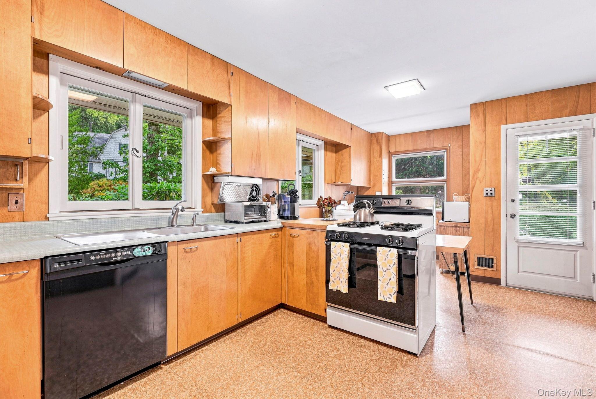 21 Seely Place – For Sale photo 19