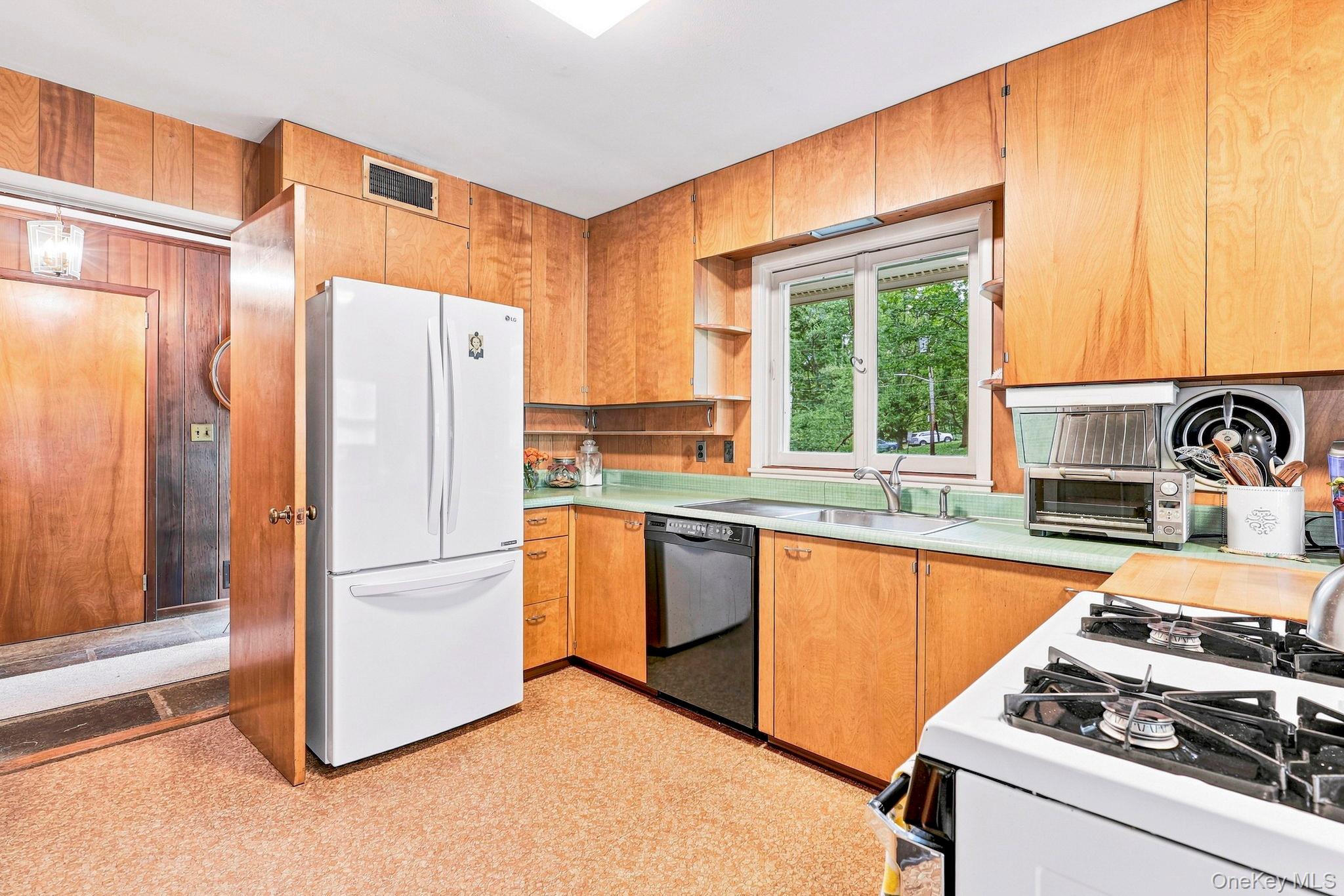 21 Seely Place – For Sale photo 16