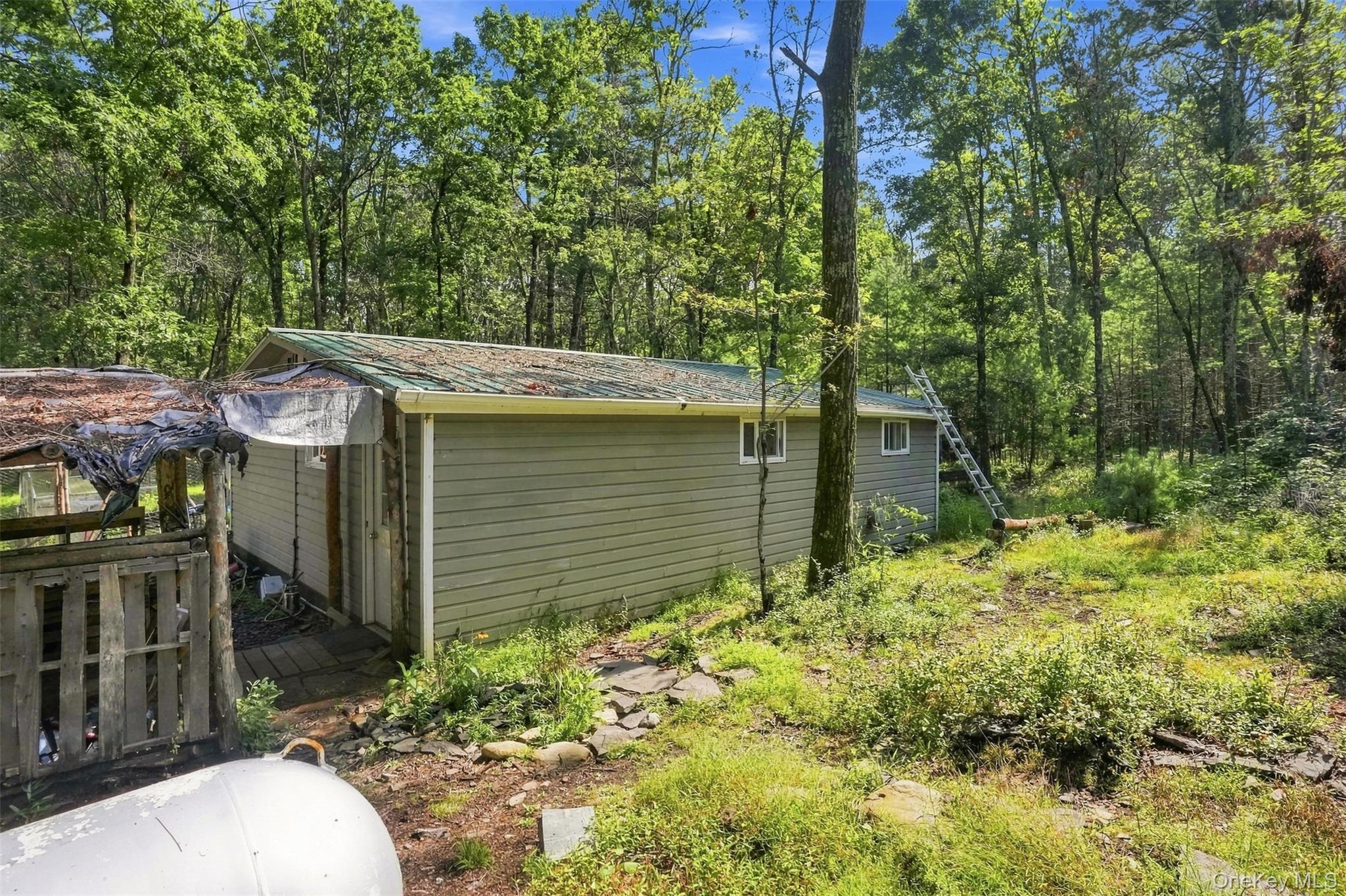 19 Indian Road – For Sale photo 3