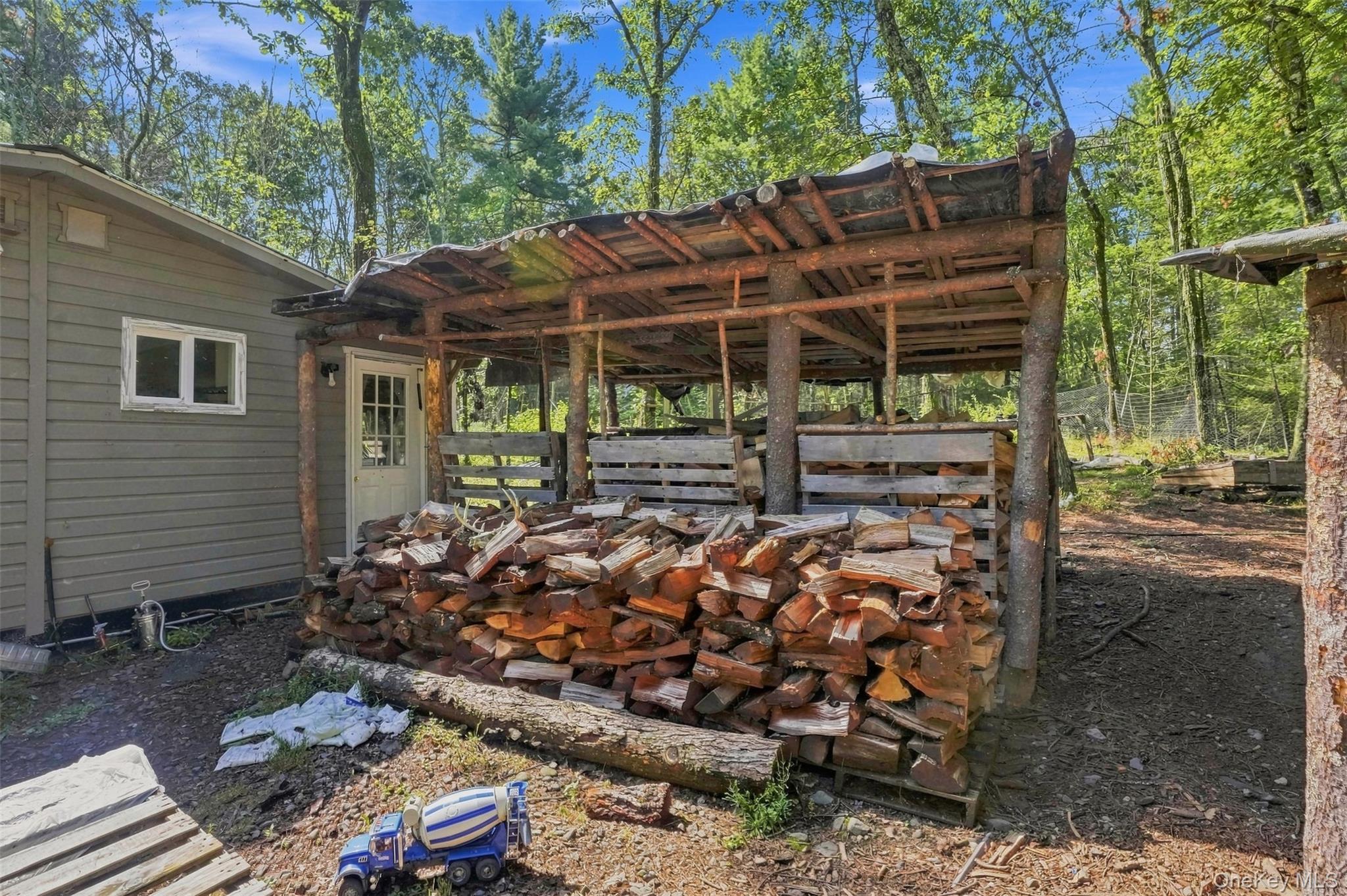 19 Indian Road – For Sale photo 9