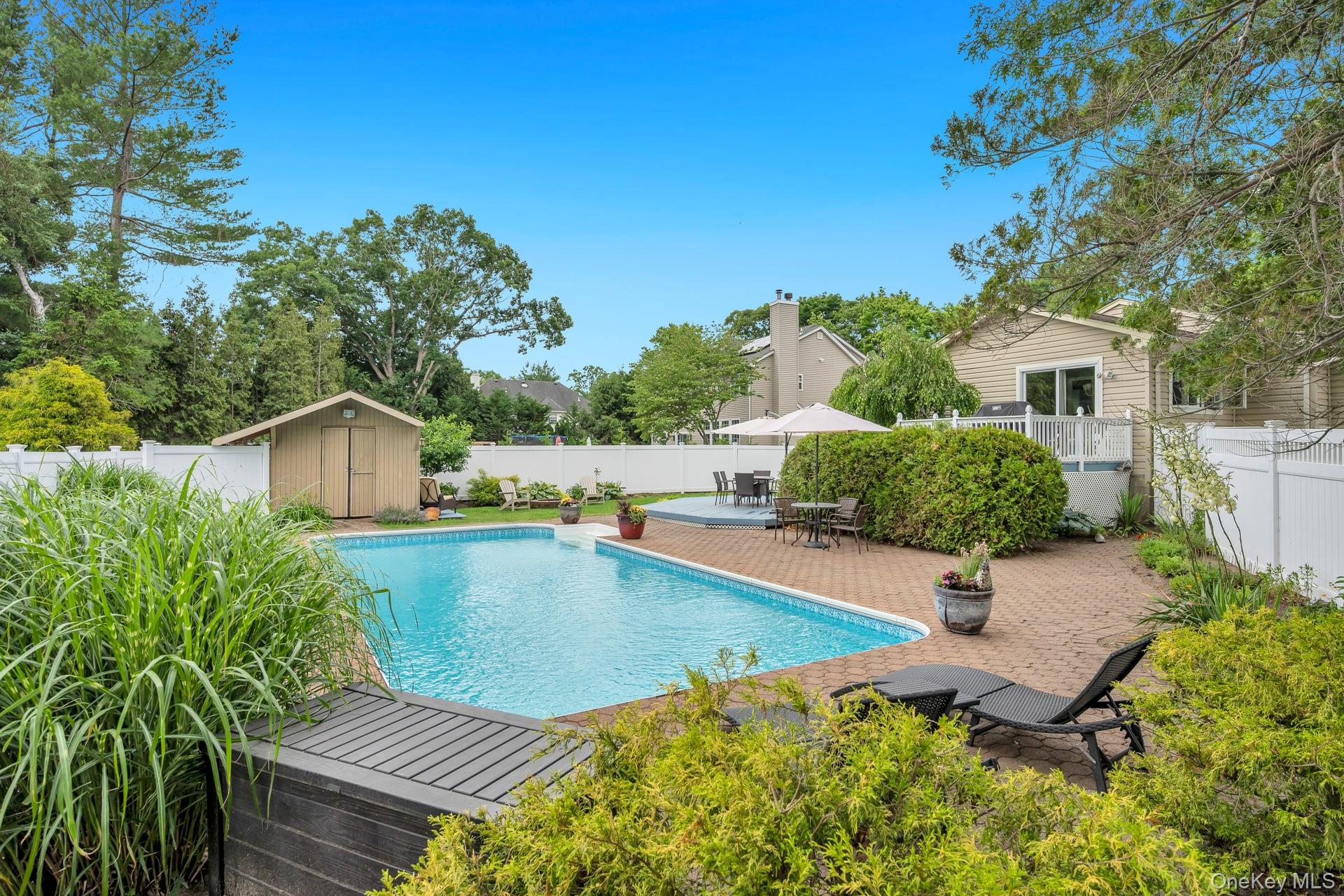 93 Midwood Avenue – For Sale photo 8