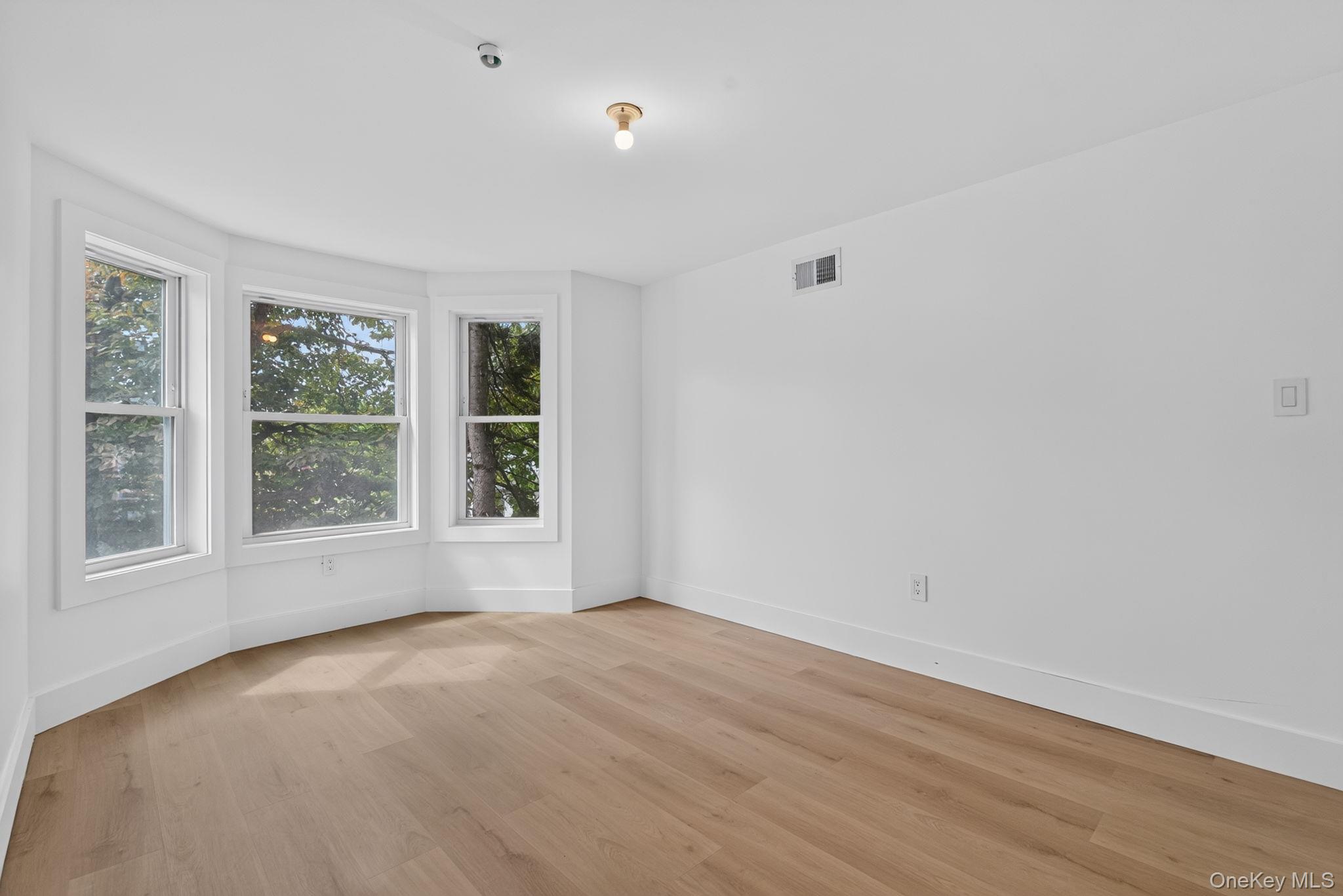 76 Poplar Street – For Sale photo 24