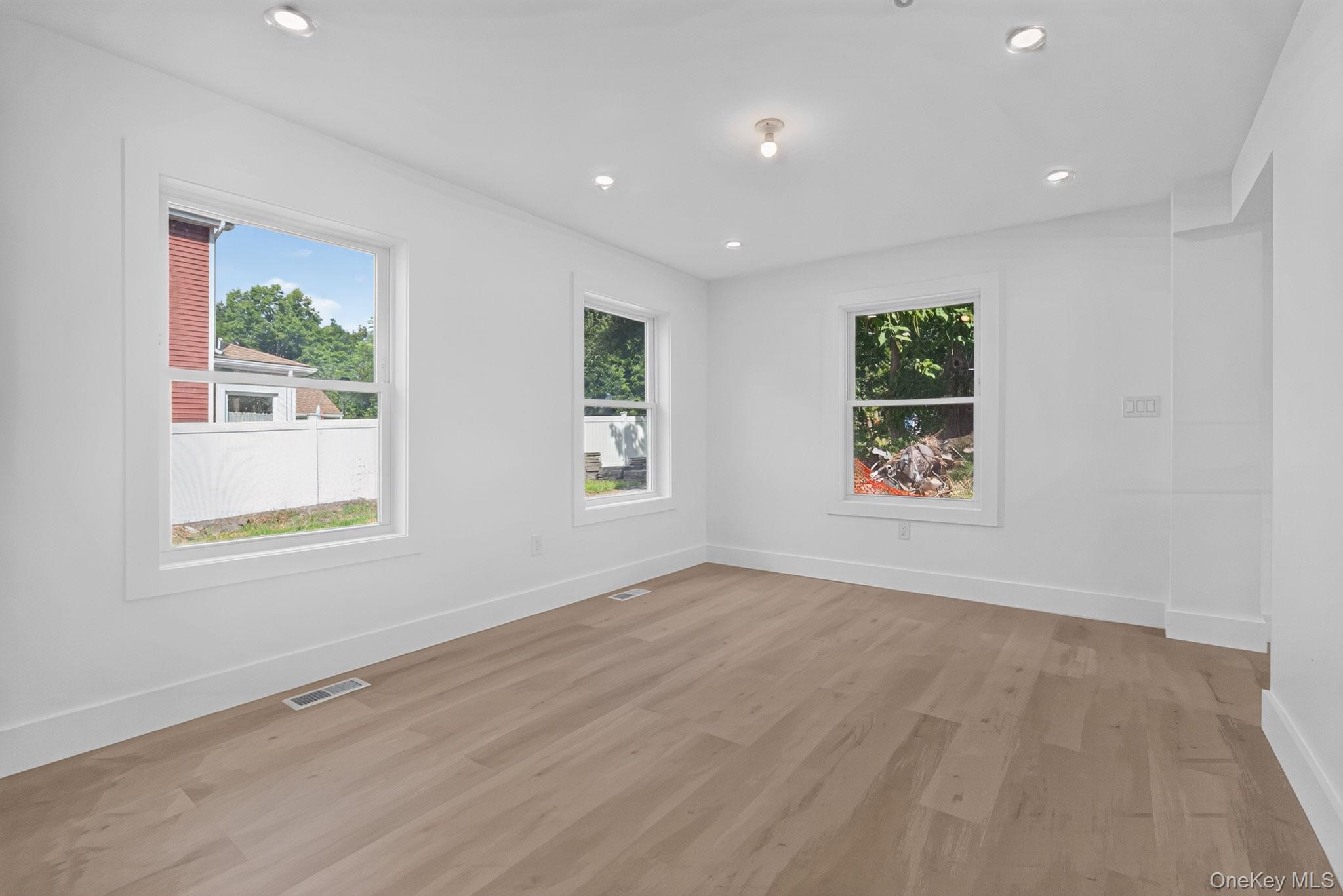 76 Poplar Street – For Sale photo 10
