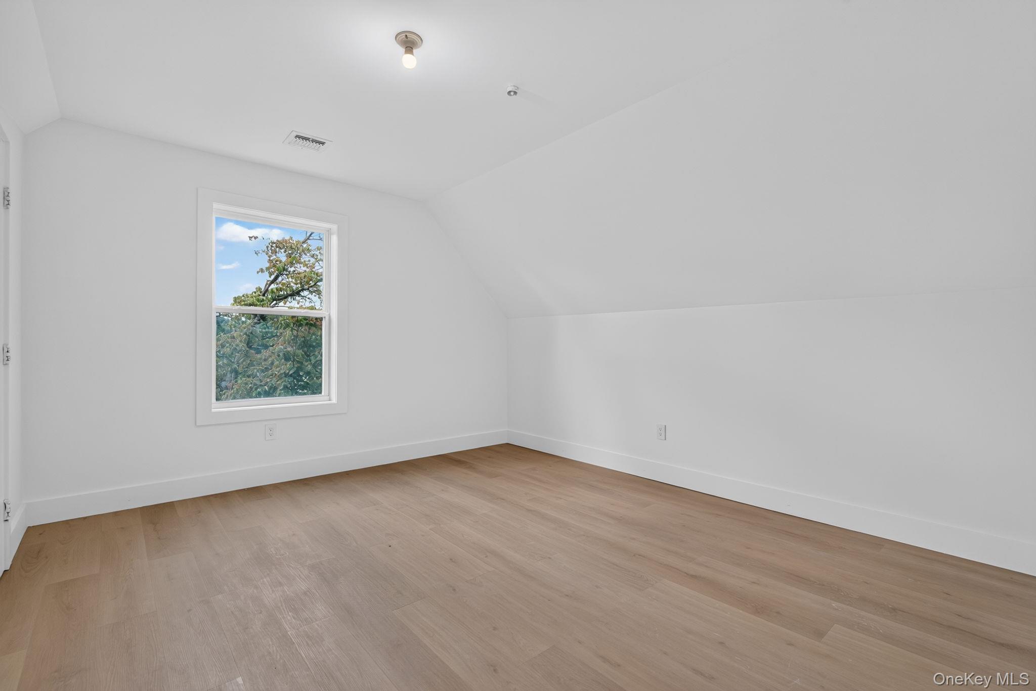 76 Poplar Street – For Sale photo 32