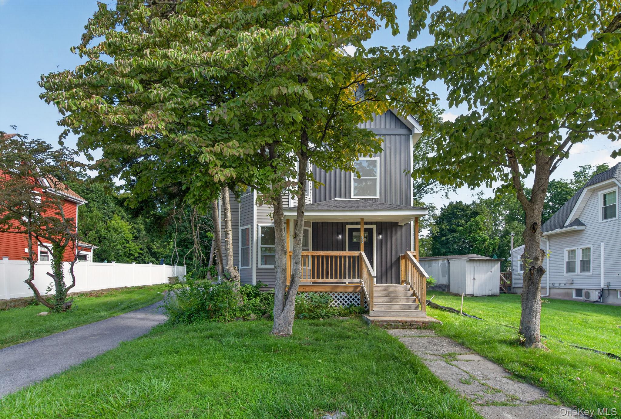 76 Poplar Street – For Sale