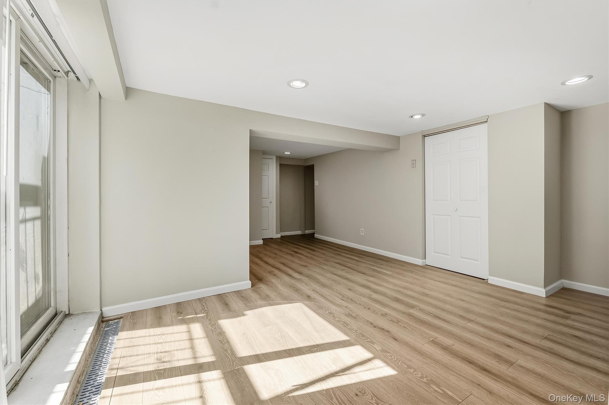 1 Tudor Place – For Sale photo 23