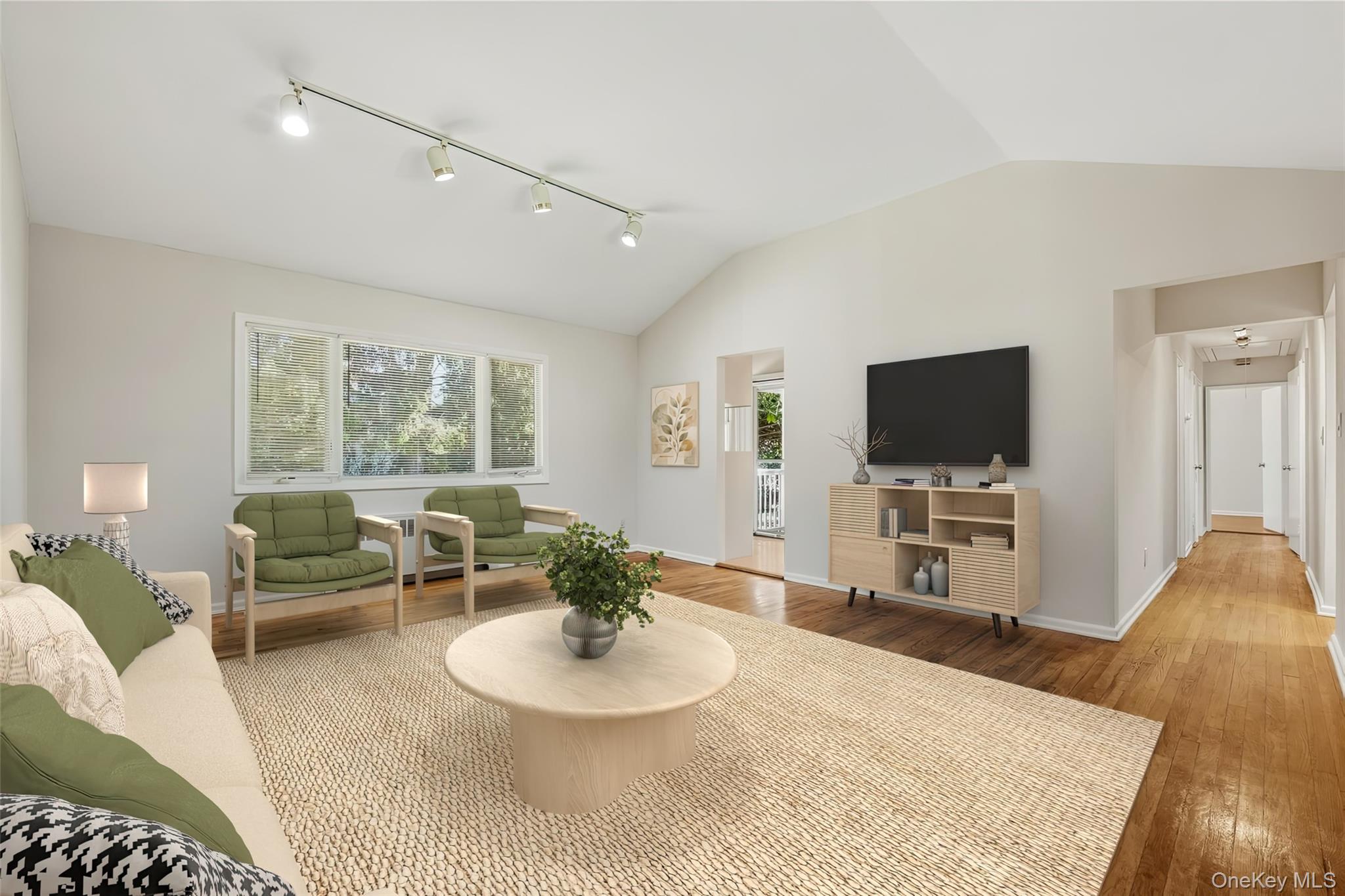 1 Tudor Place – For Sale photo 8